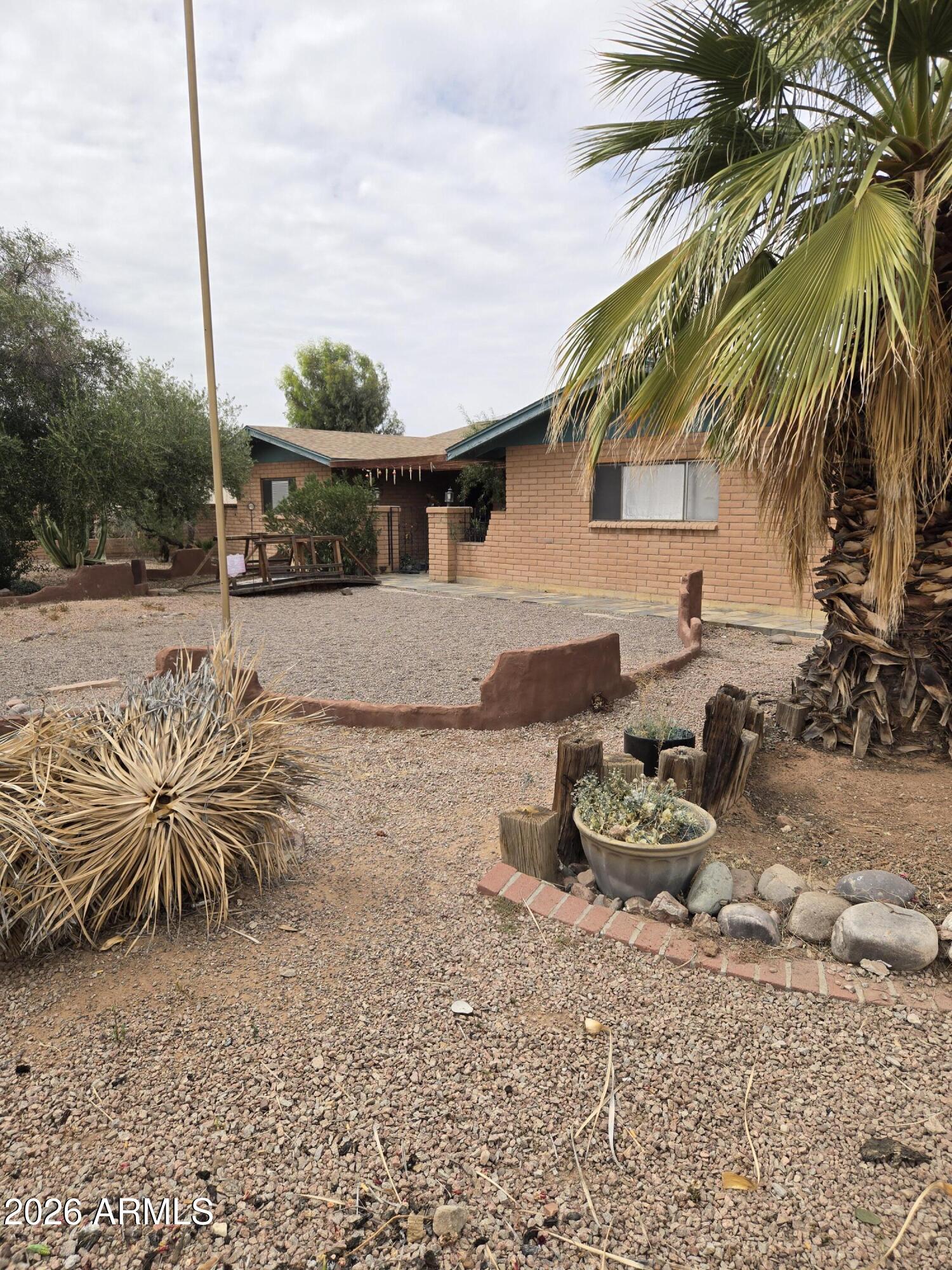 1142 E MCMURRAY Boulevard