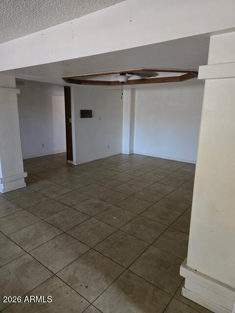 1142 E MCMURRAY Boulevard