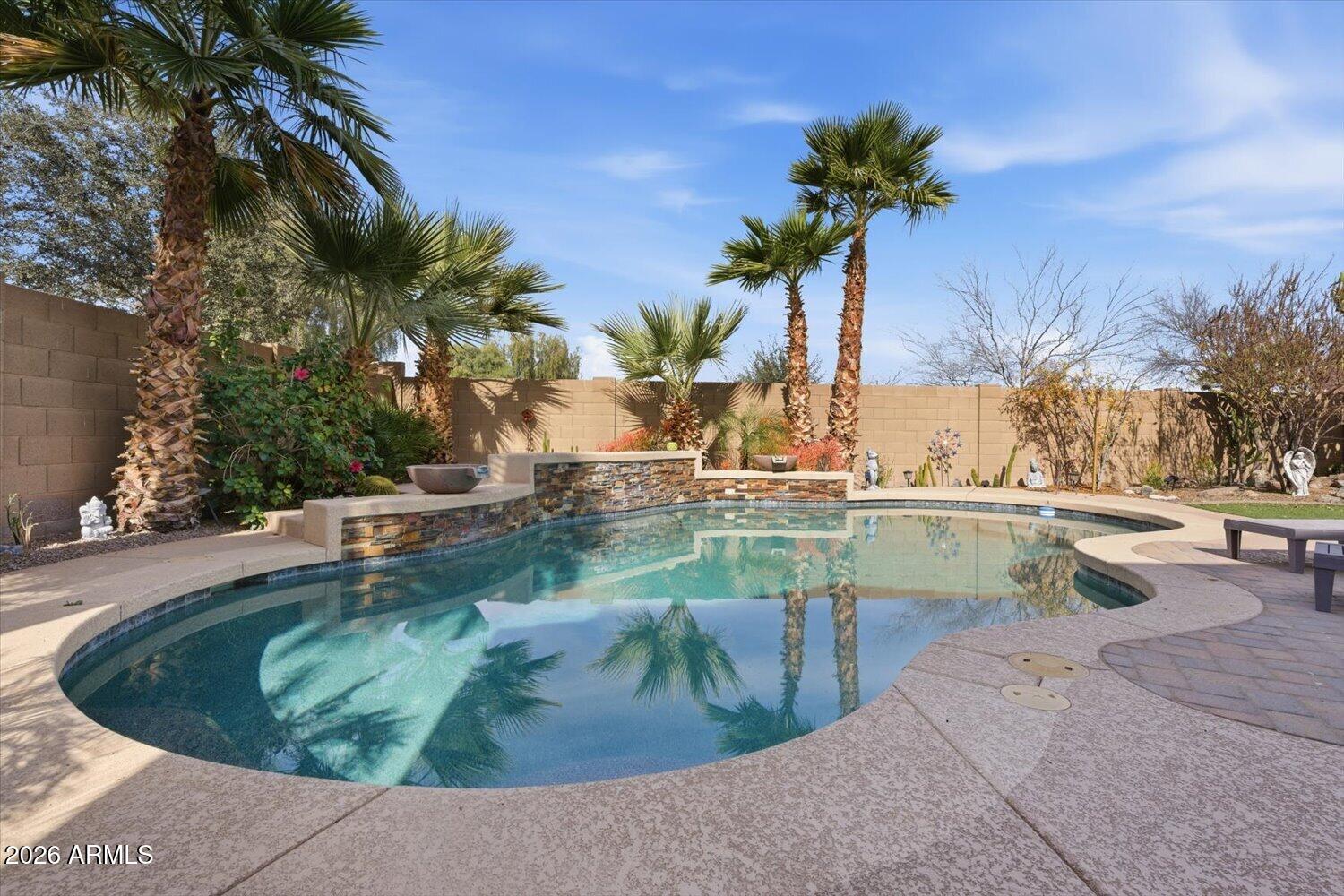 15686 W MCKINLEY Street