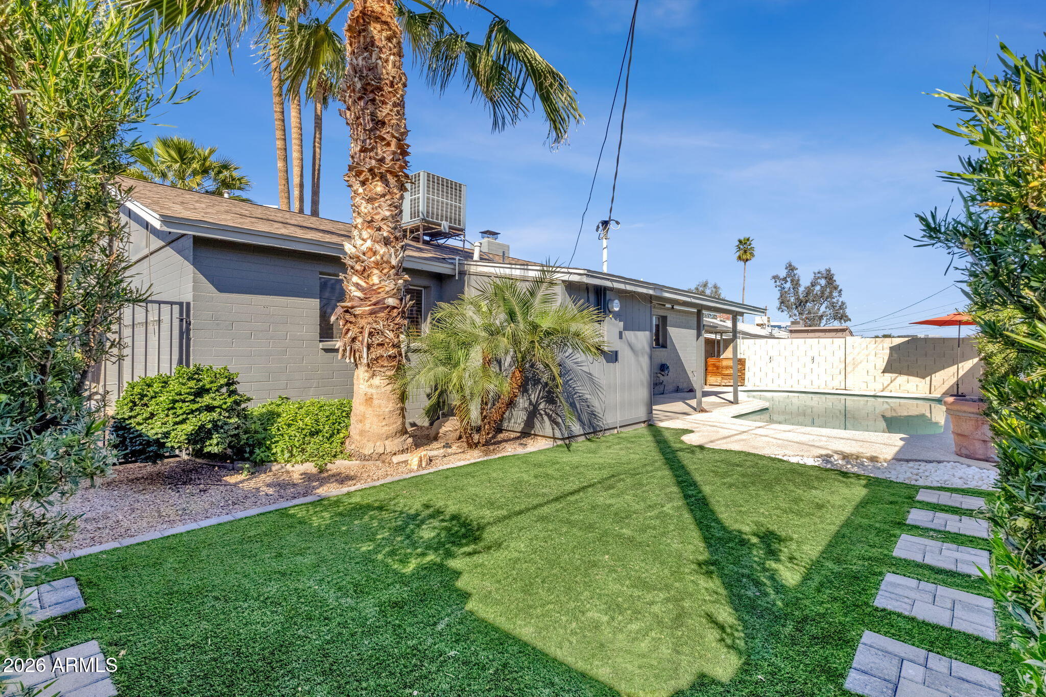 3019 S HARL Avenue