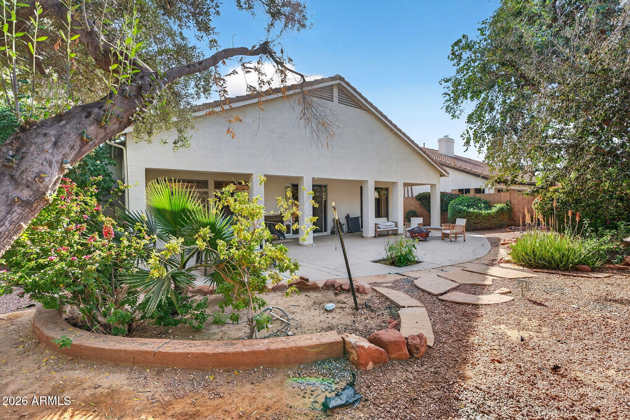 6762 W SHANNON Street