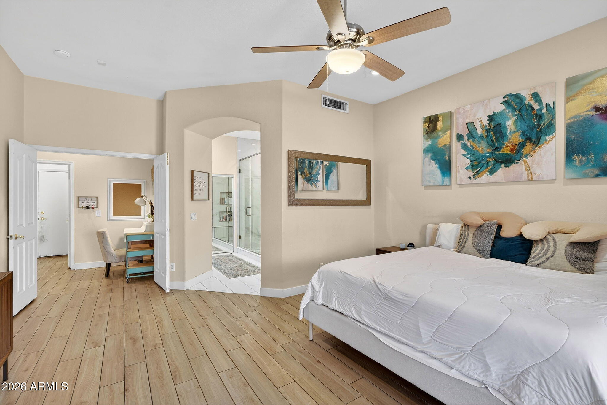 6762 W SHANNON Street