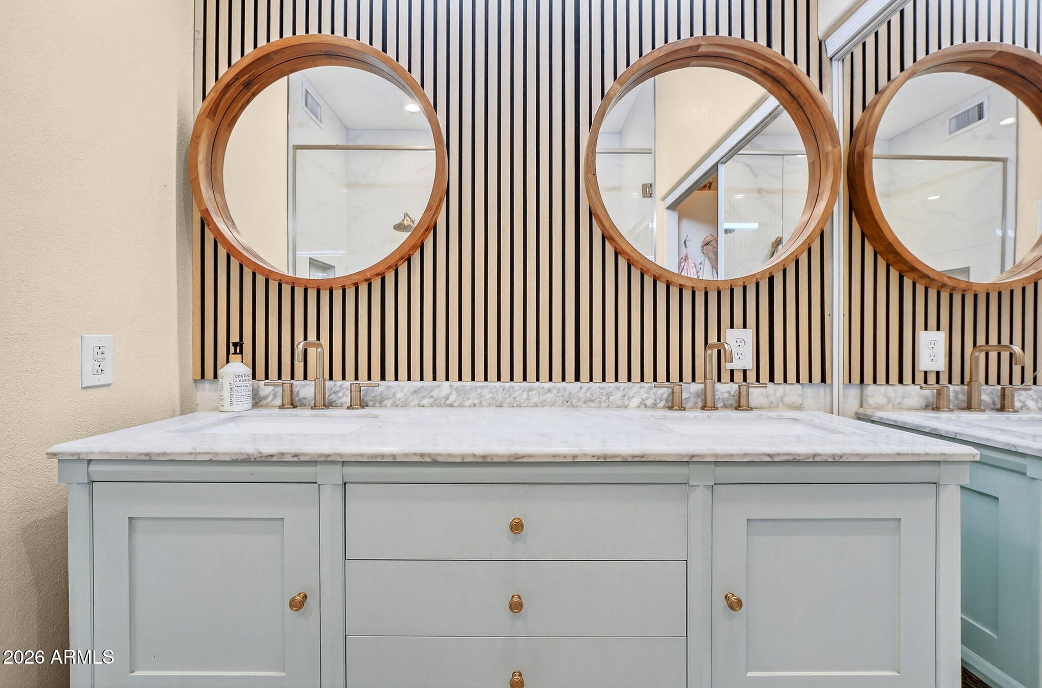 6762 W SHANNON Street