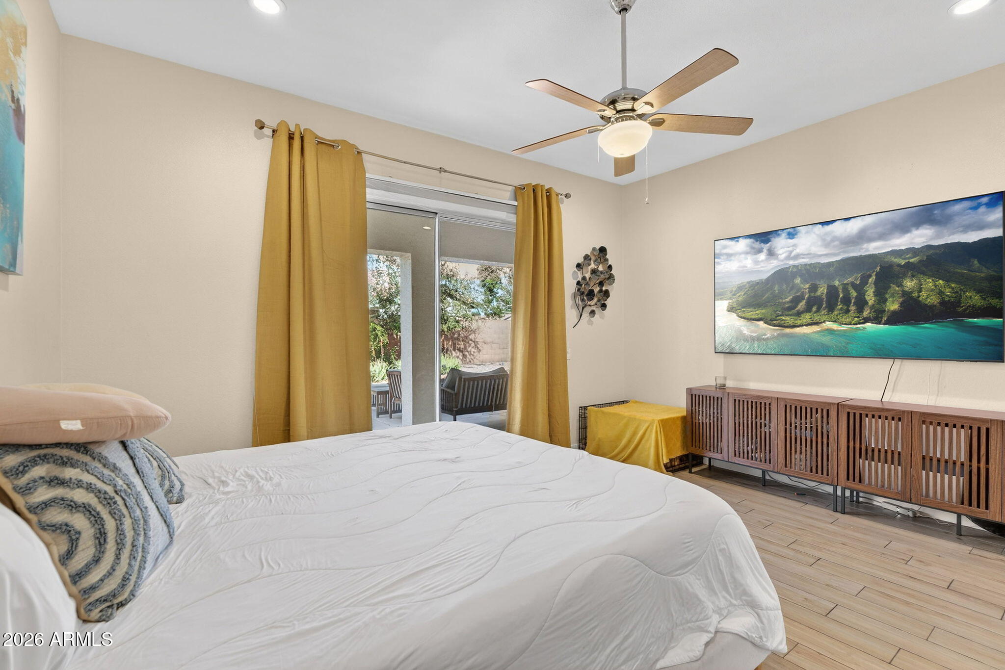 6762 W SHANNON Street