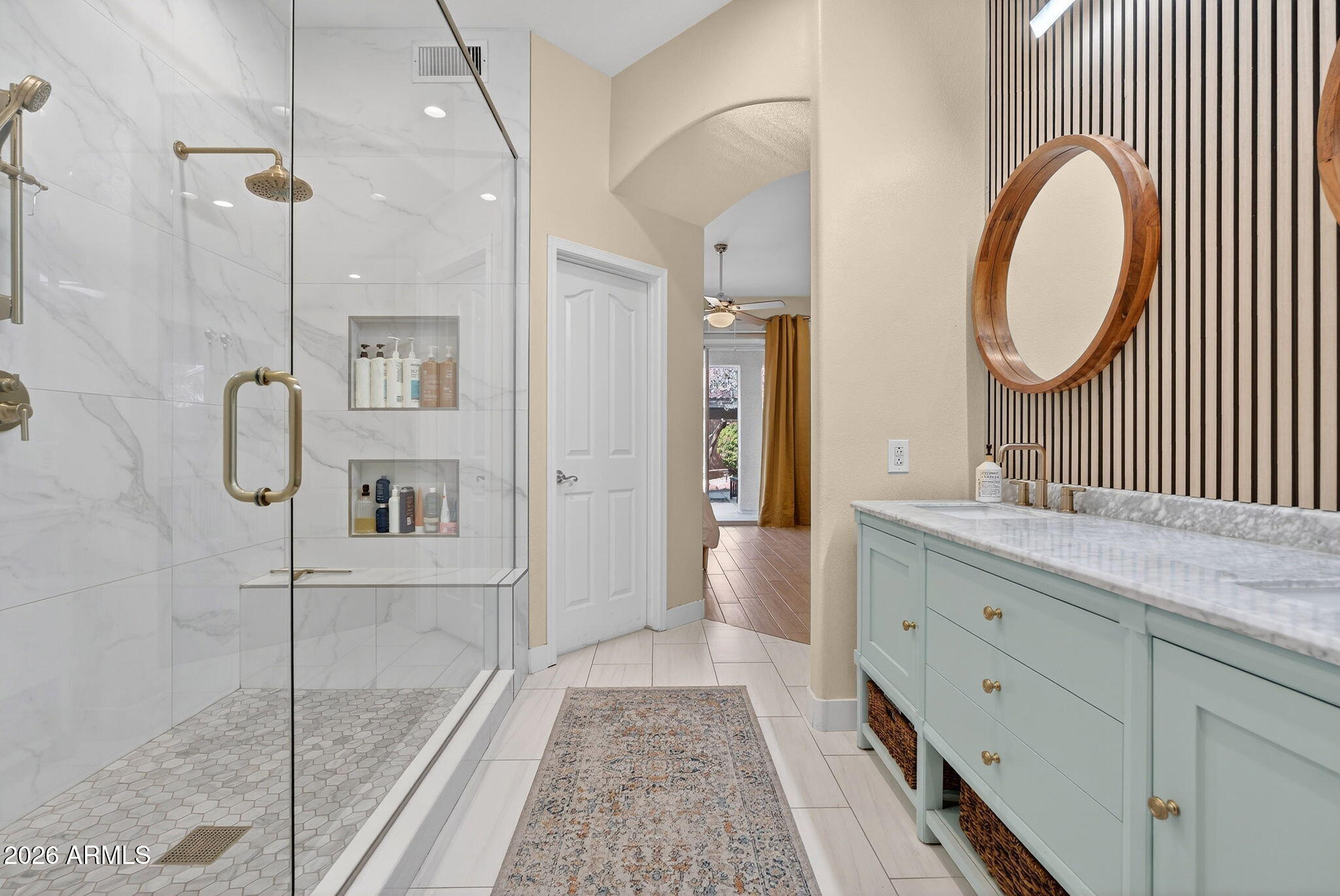 6762 W SHANNON Street