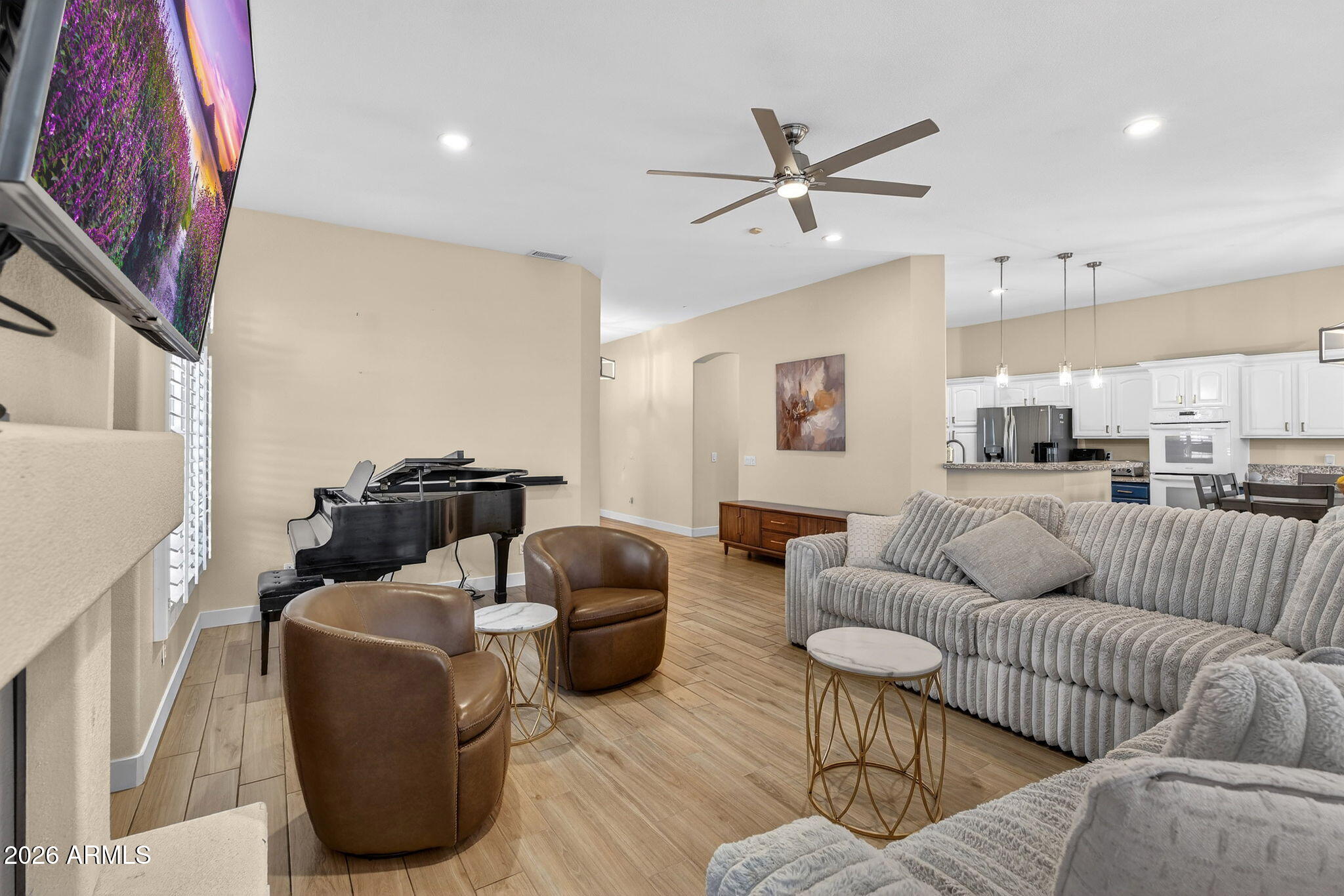 6762 W SHANNON Street