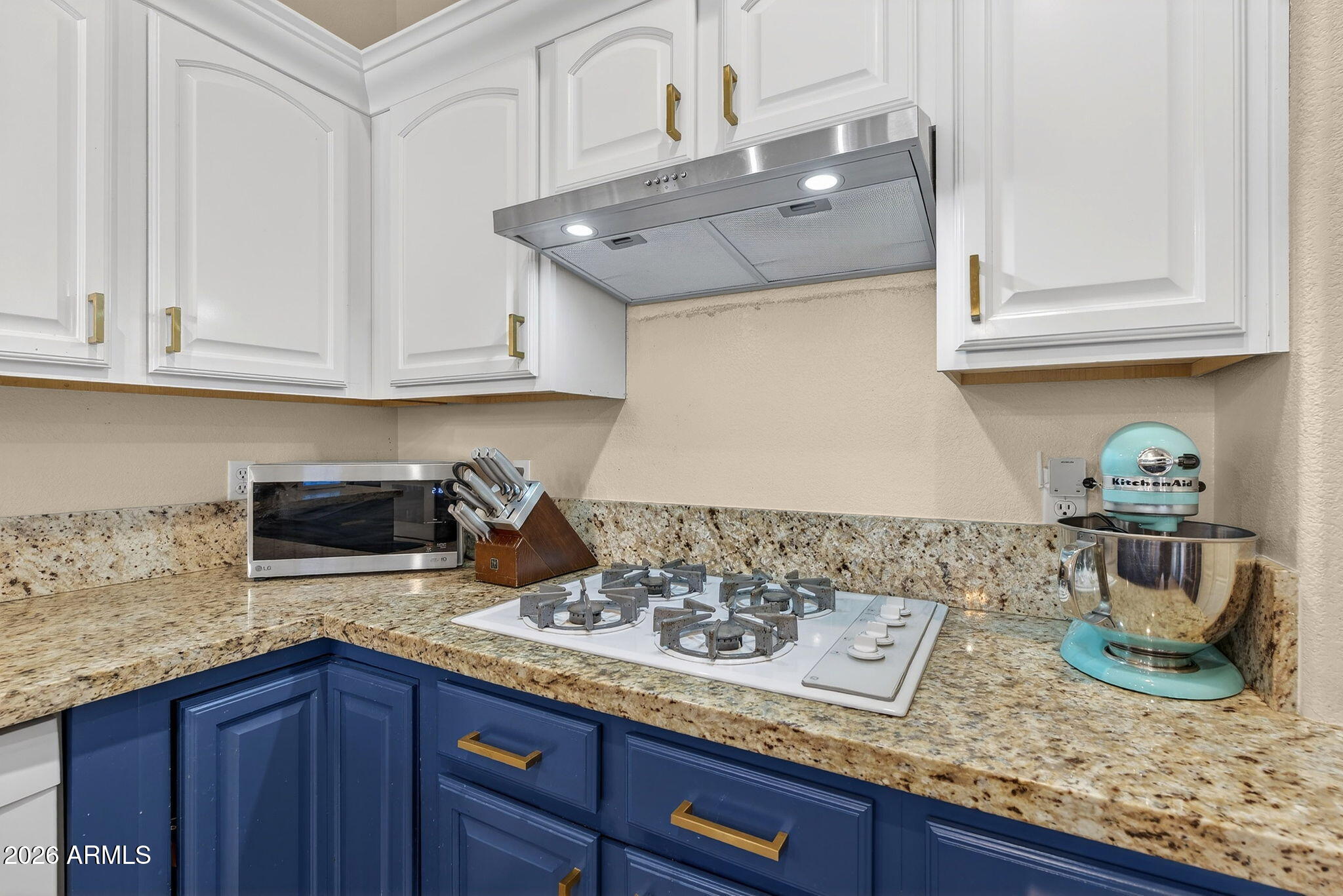 6762 W SHANNON Street