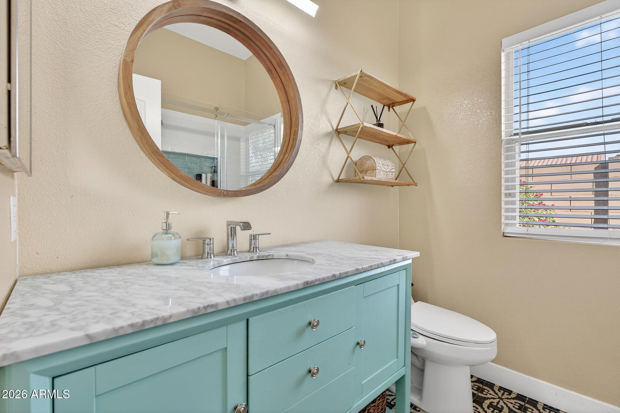 6762 W SHANNON Street