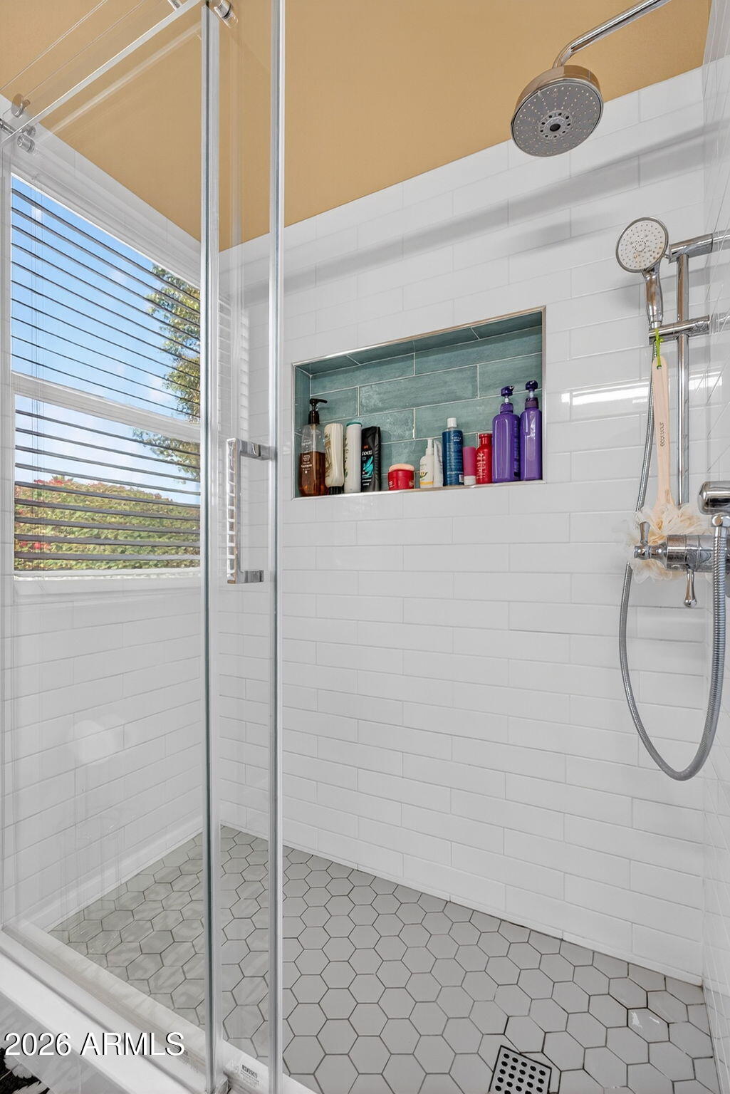 6762 W SHANNON Street