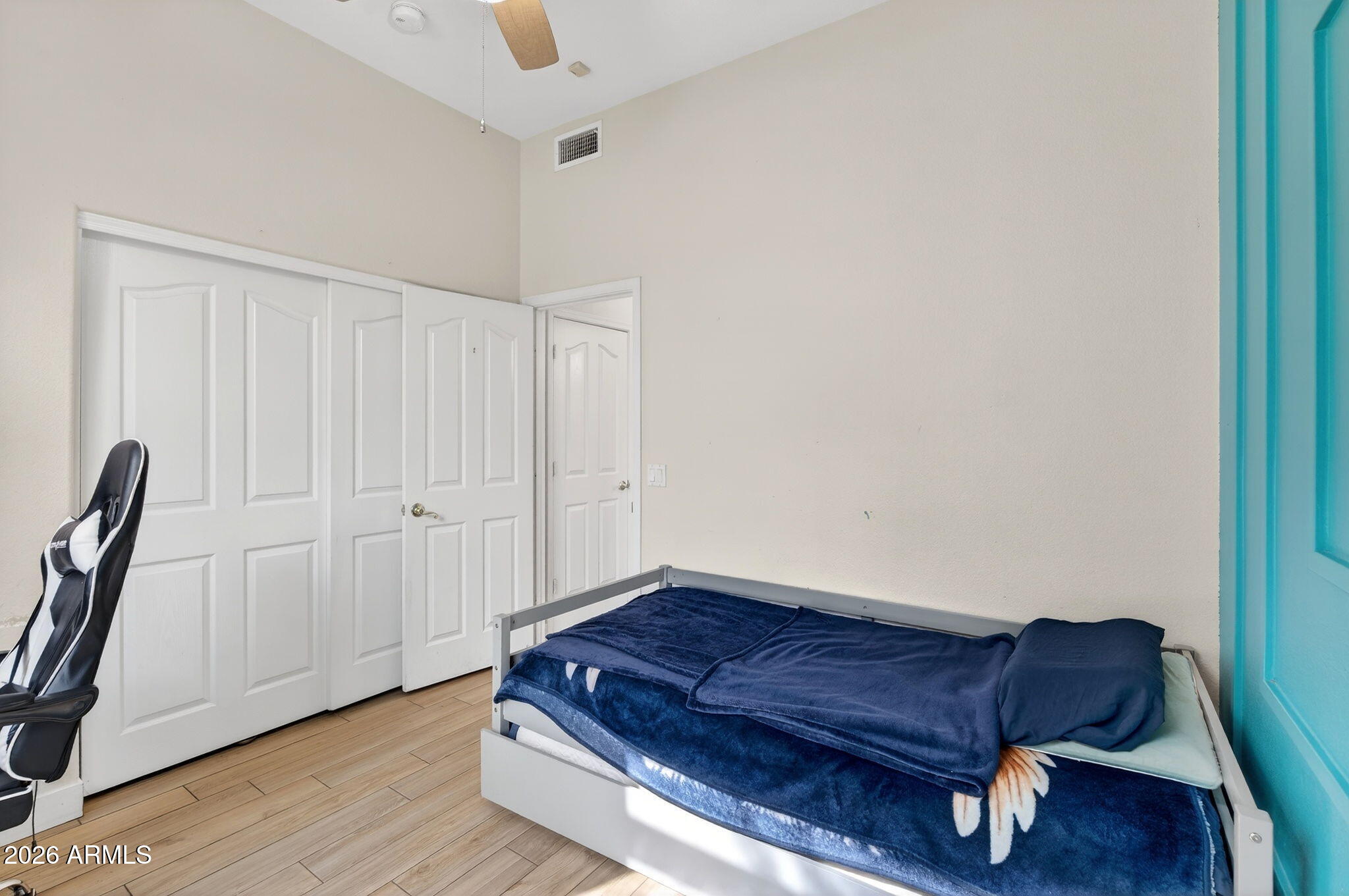 6762 W SHANNON Street