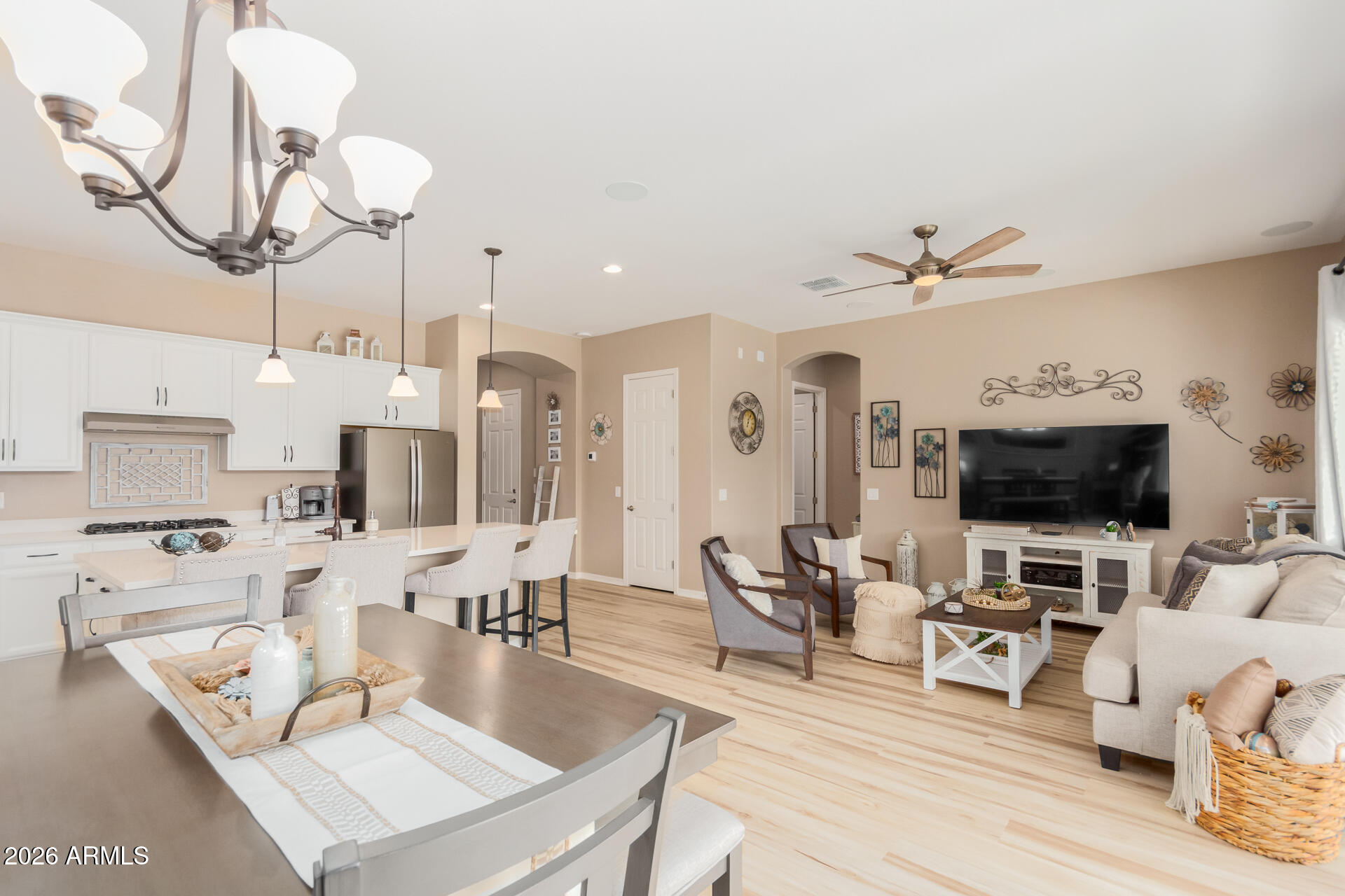 2813 W WILCOX PLAYA Drive