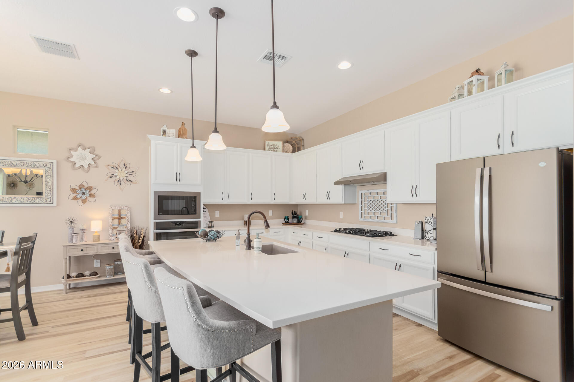 2813 W WILCOX PLAYA Drive