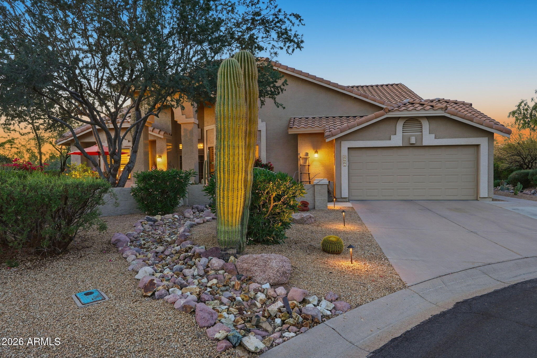7701 E CHUPAROSA Circle