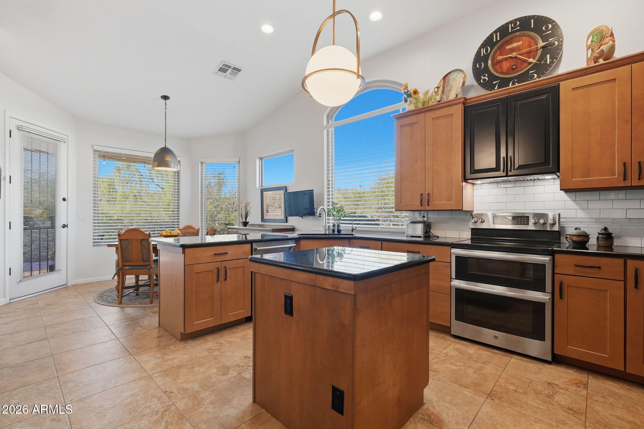 7701 E CHUPAROSA Circle