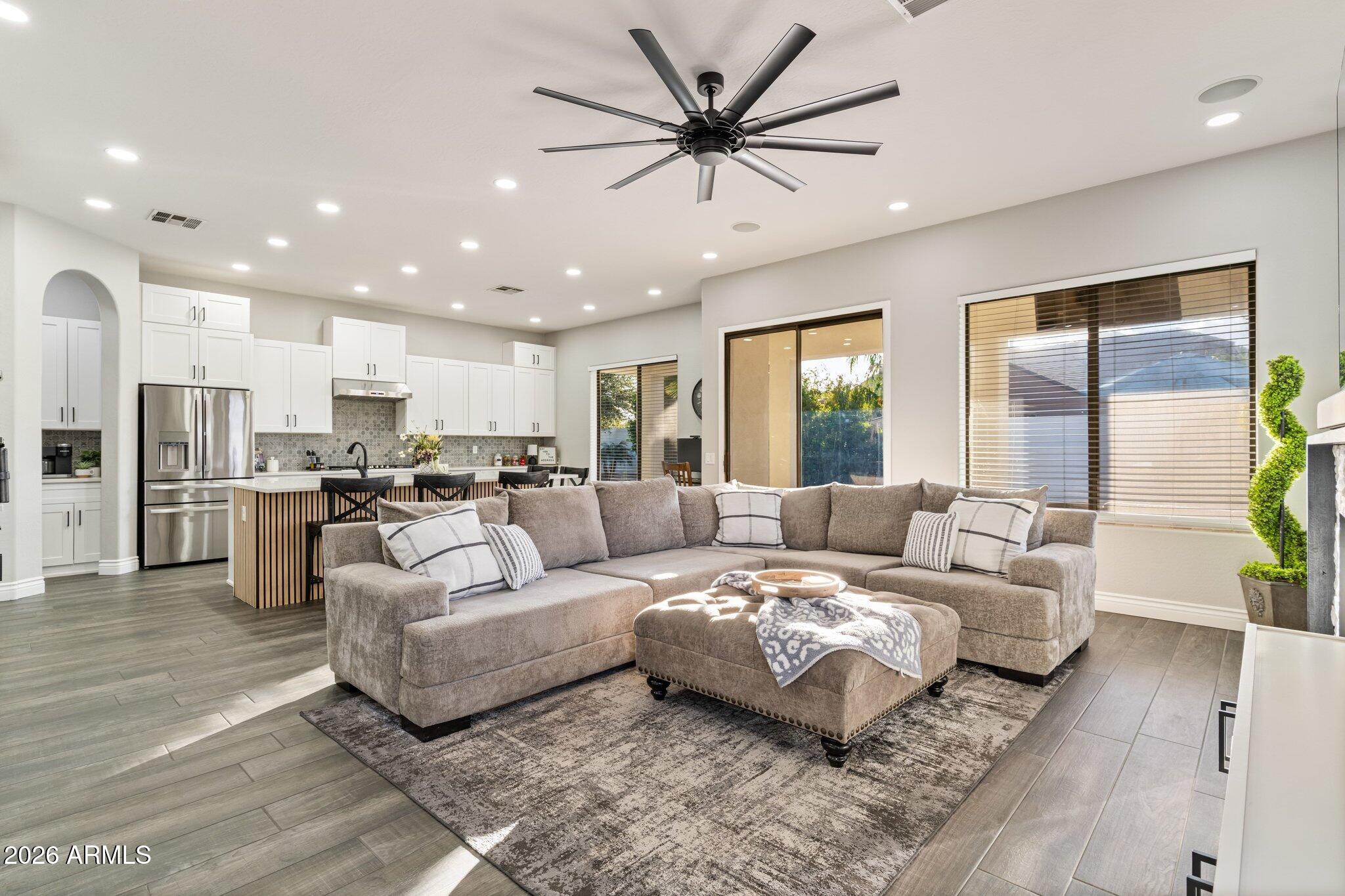 1902 S LOS ALTOS Drive