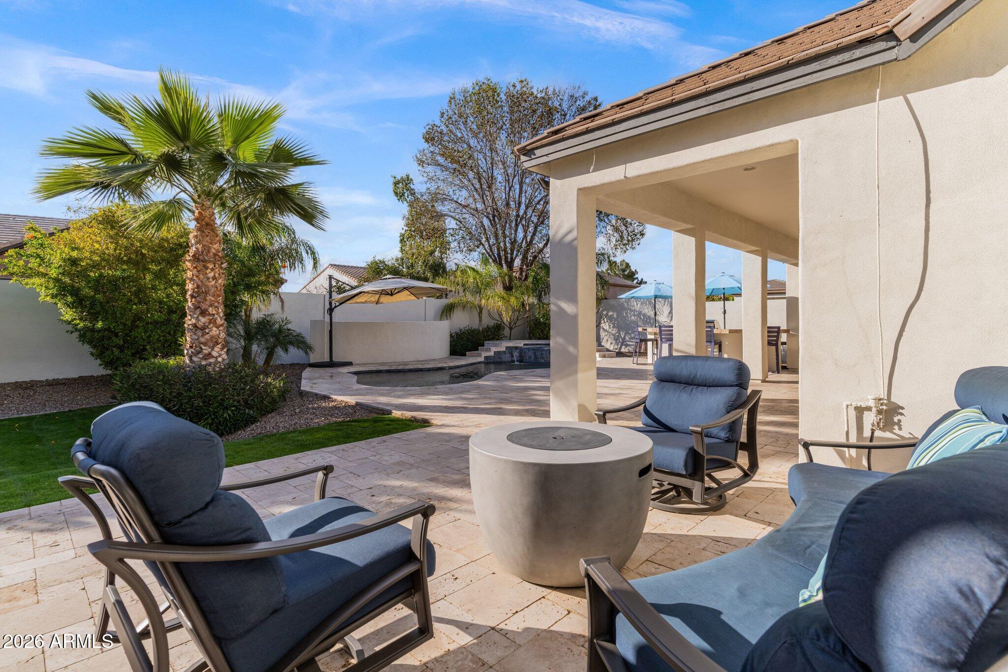 1902 S LOS ALTOS Drive