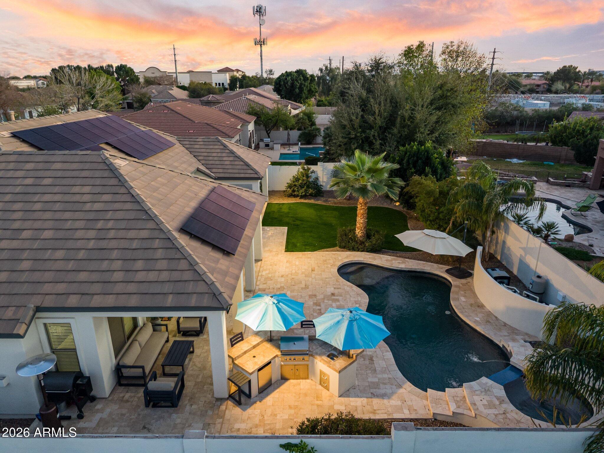 1902 S LOS ALTOS Drive