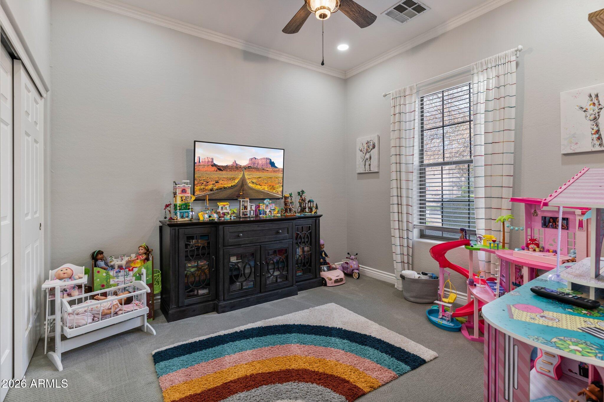 1902 S LOS ALTOS Drive