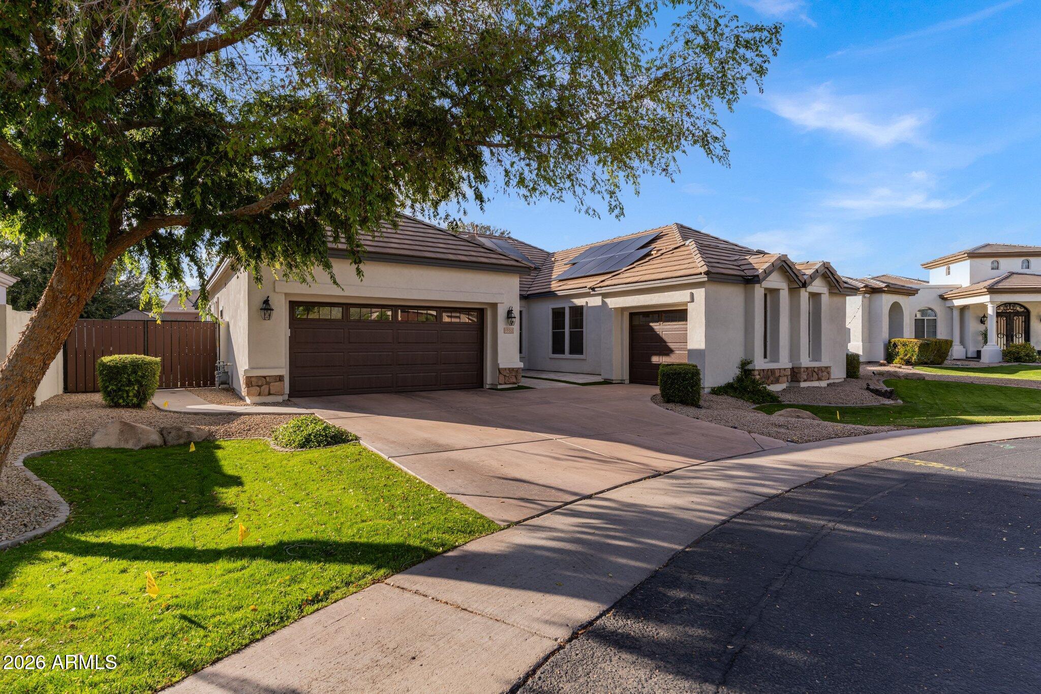 1902 S LOS ALTOS Drive