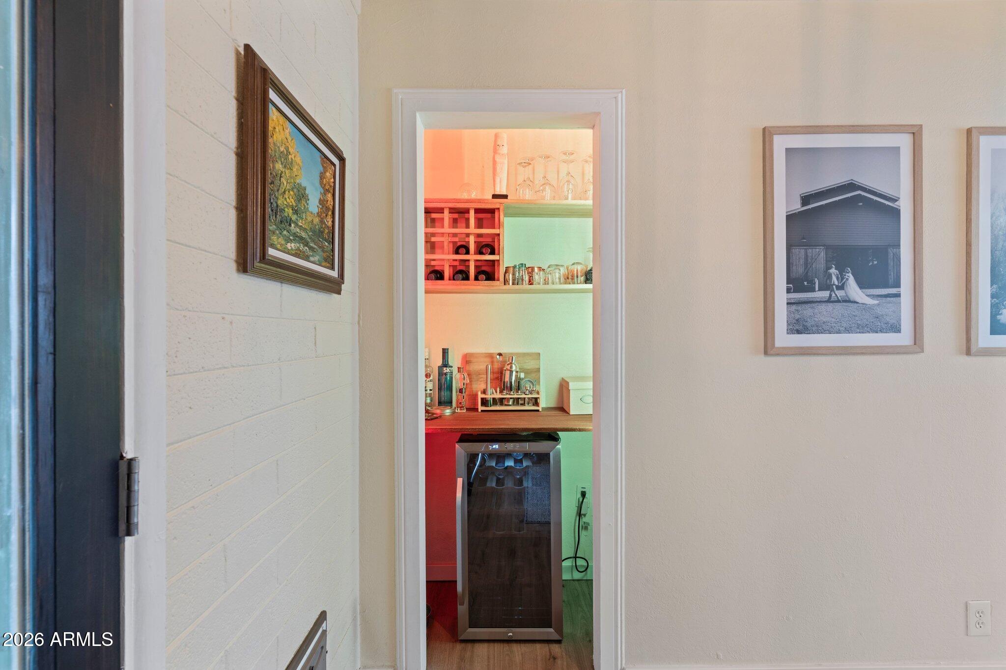 2314 W PINCHOT Avenue