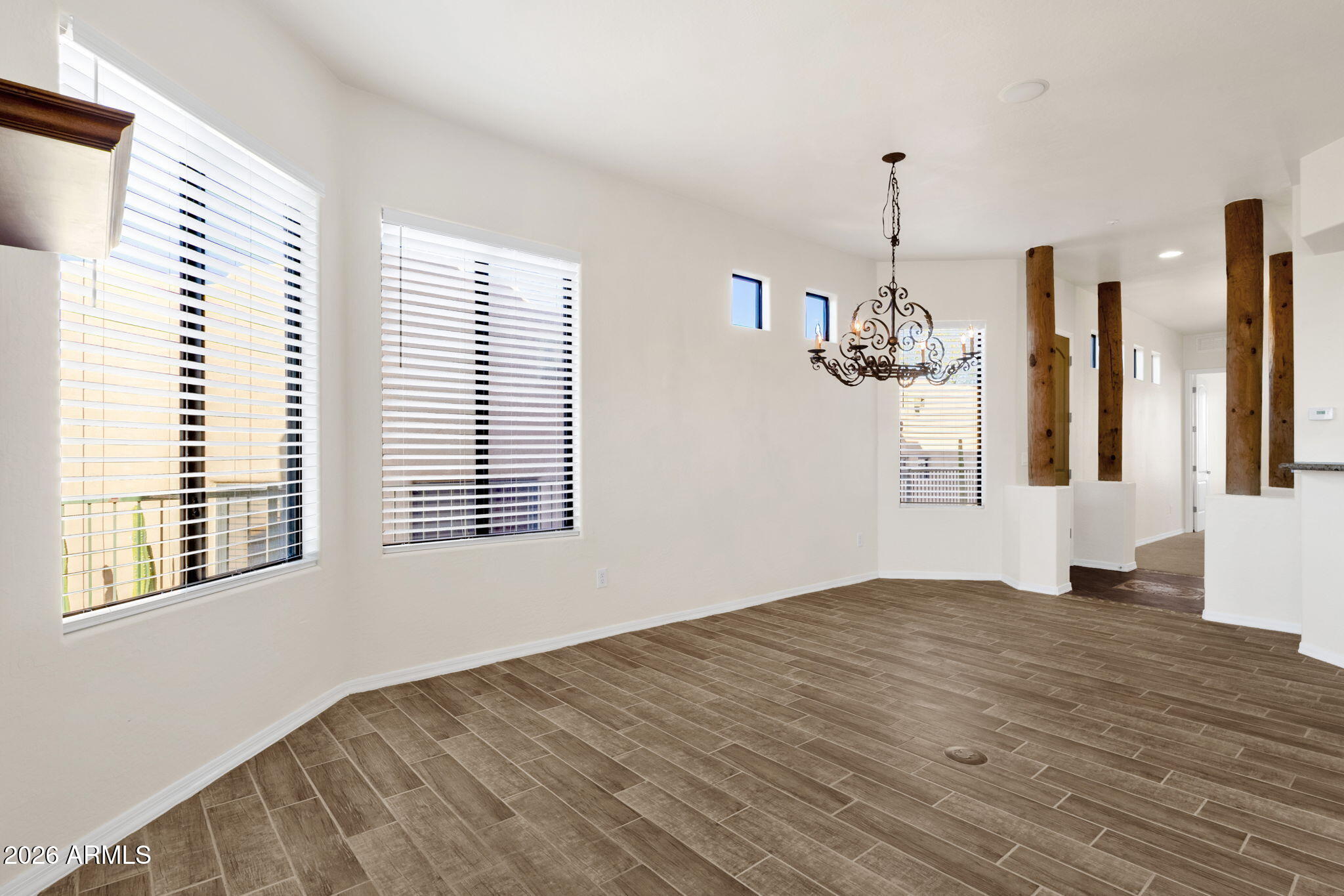 6067 E Knolls Way Way S