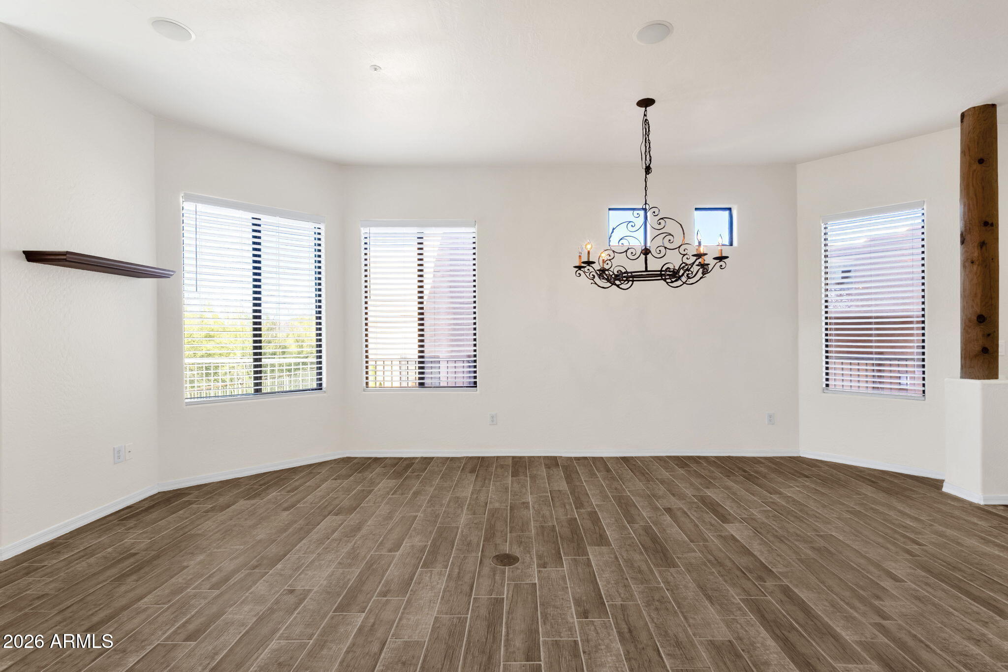 6067 E Knolls Way Way S