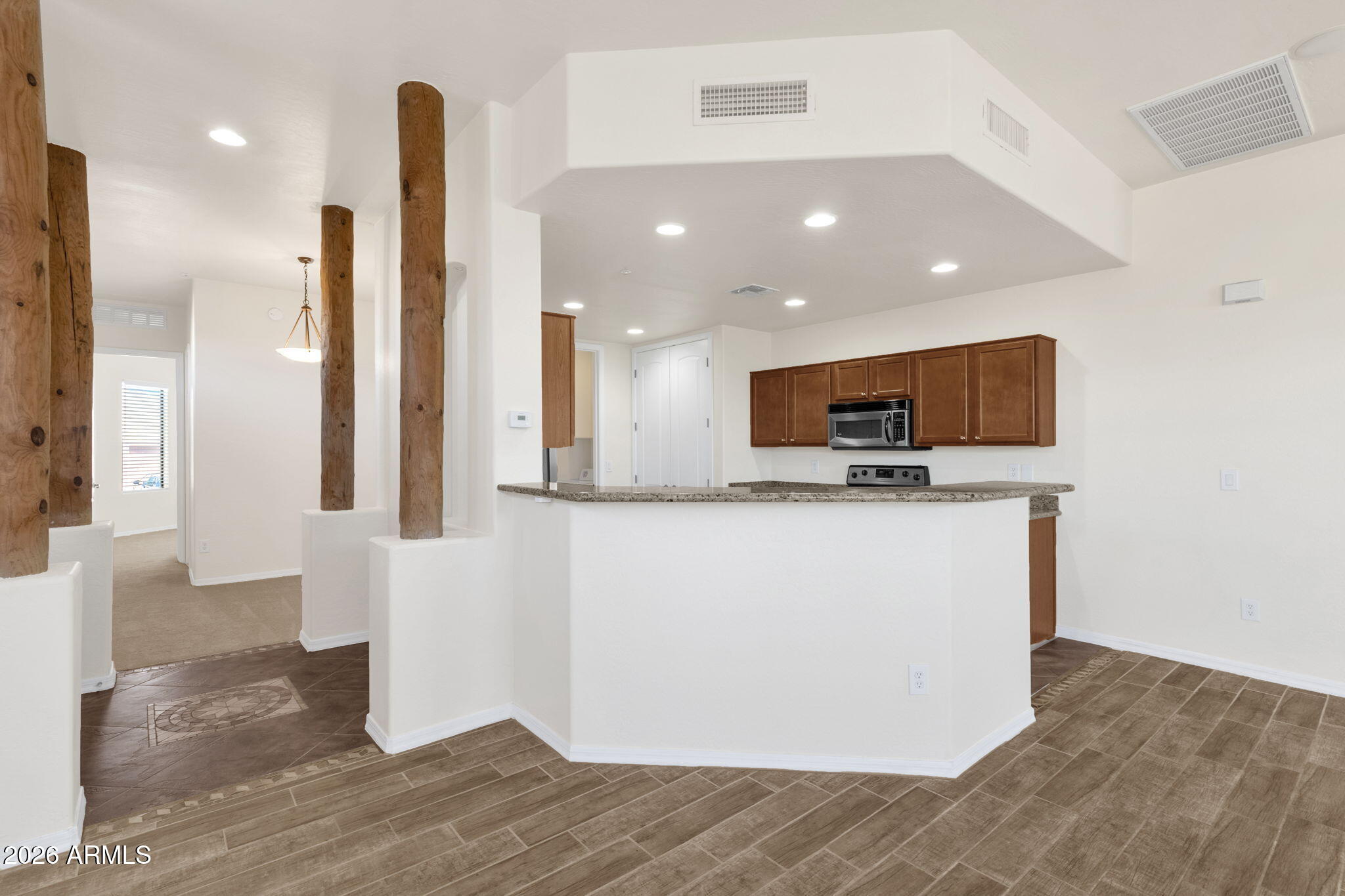 6067 E Knolls Way Way S