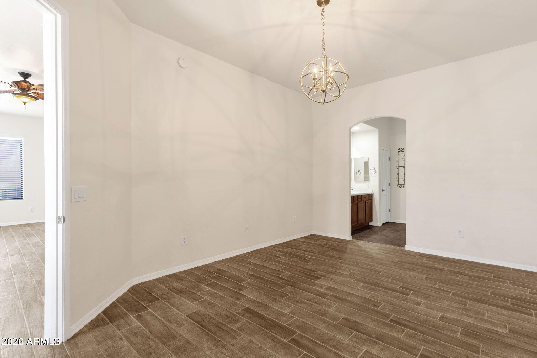 6067 E Knolls Way Way S