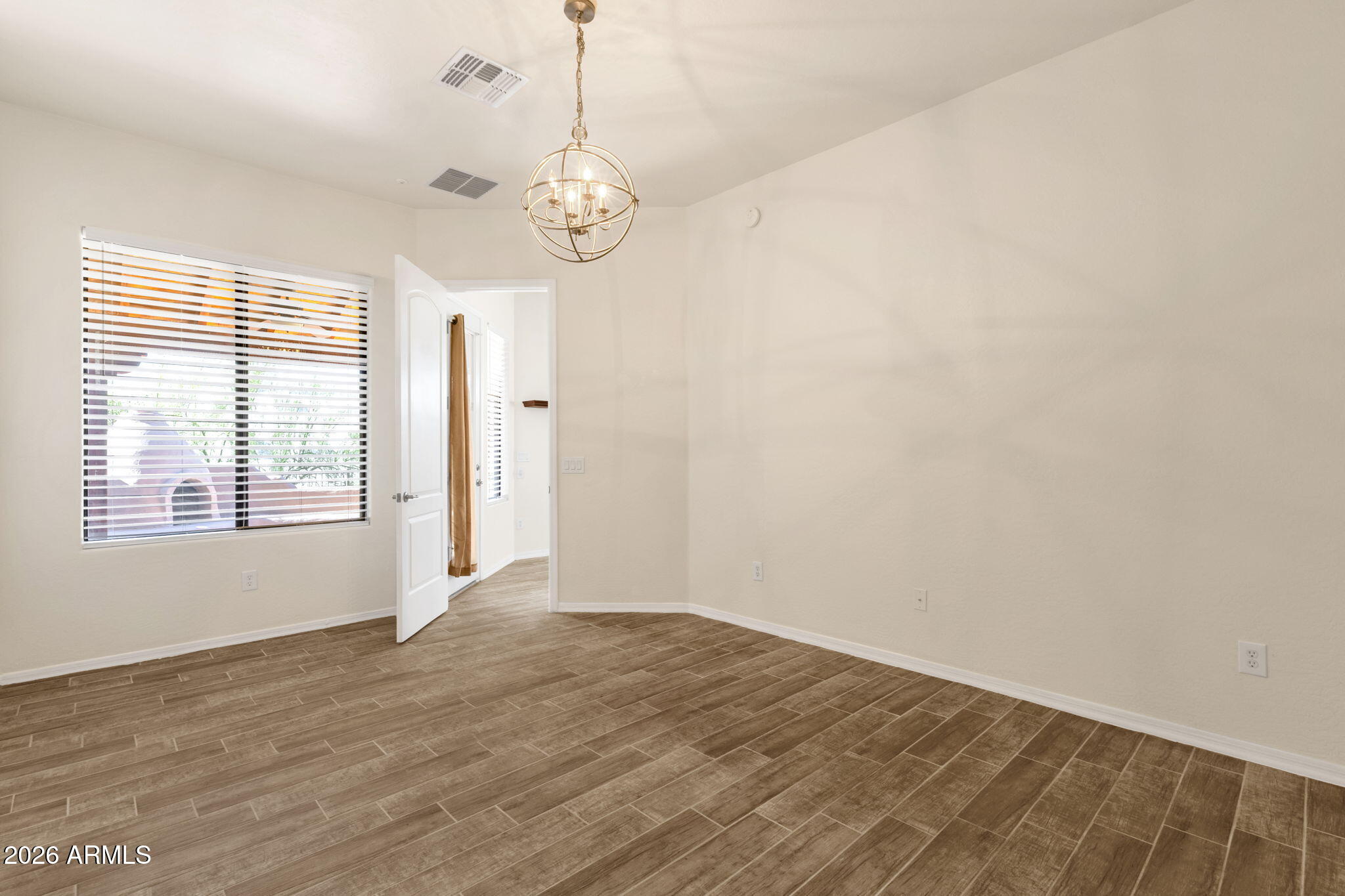 6067 E Knolls Way Way S