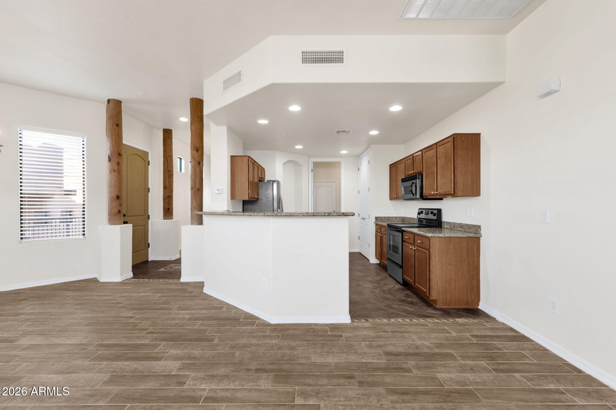 6067 E Knolls Way Way S