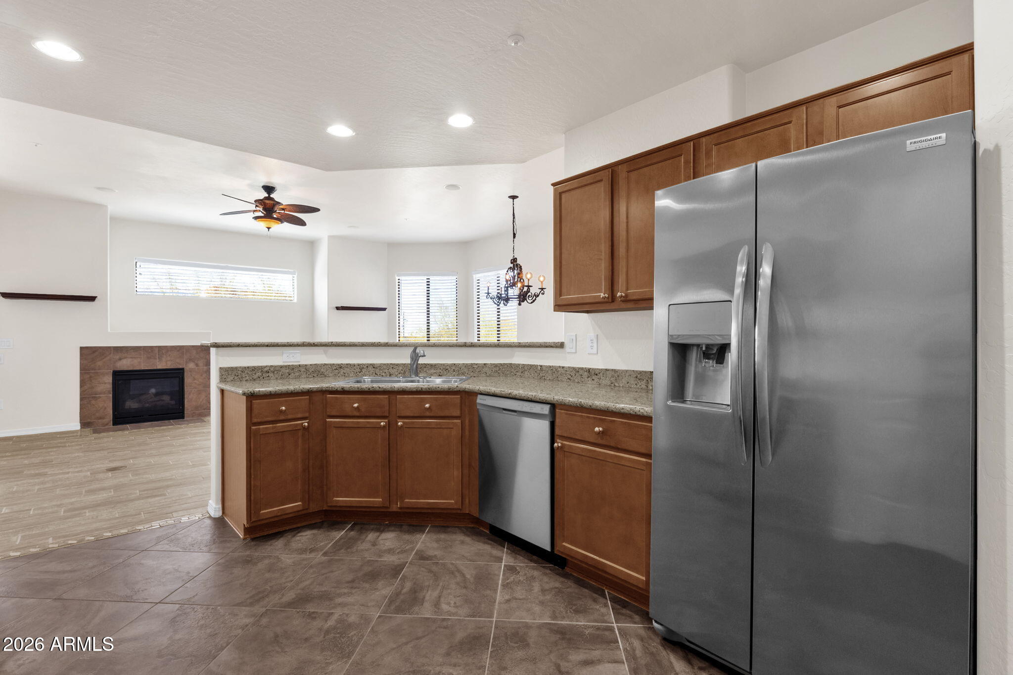 6067 E Knolls Way Way S