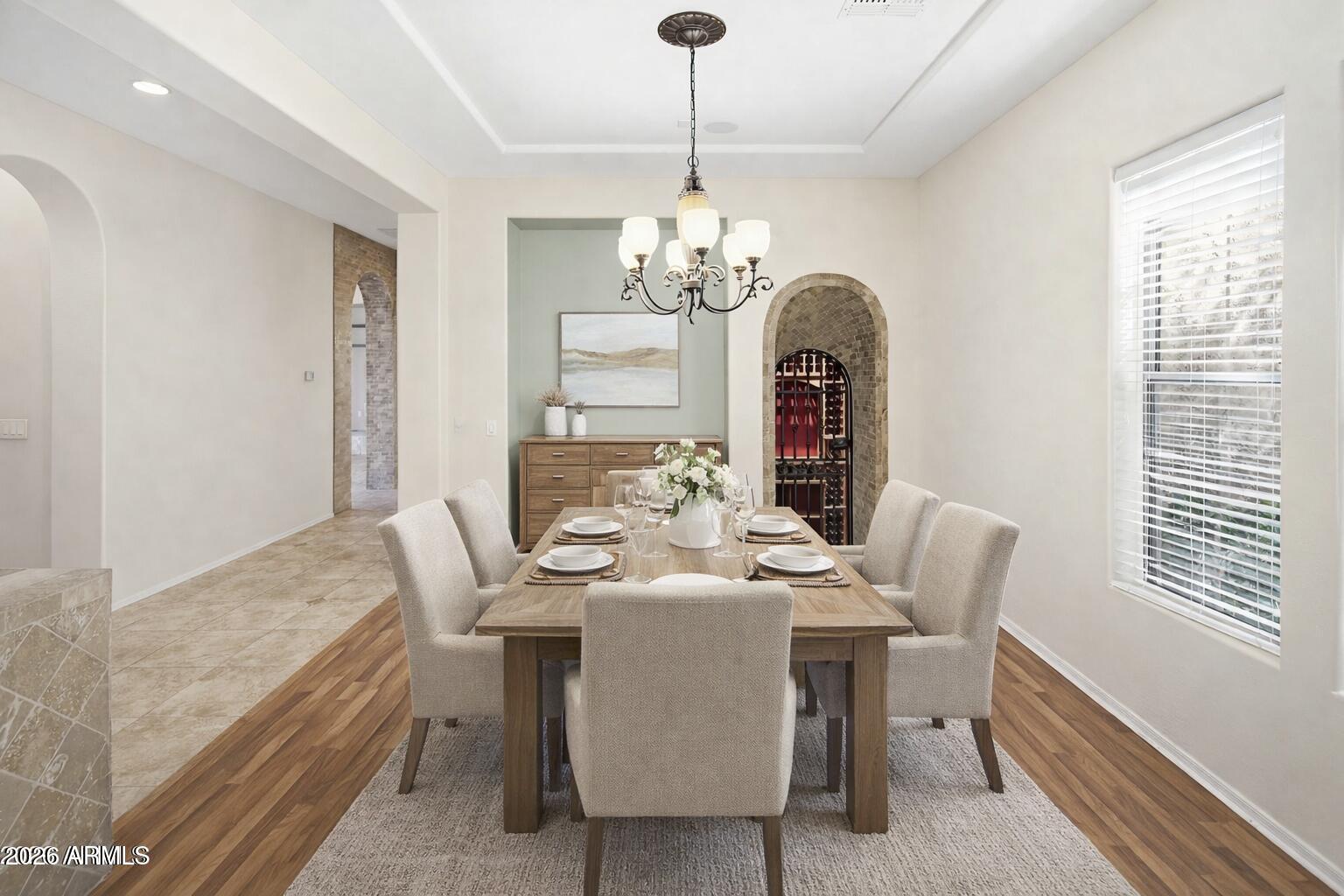 2406 E GLACIER Place