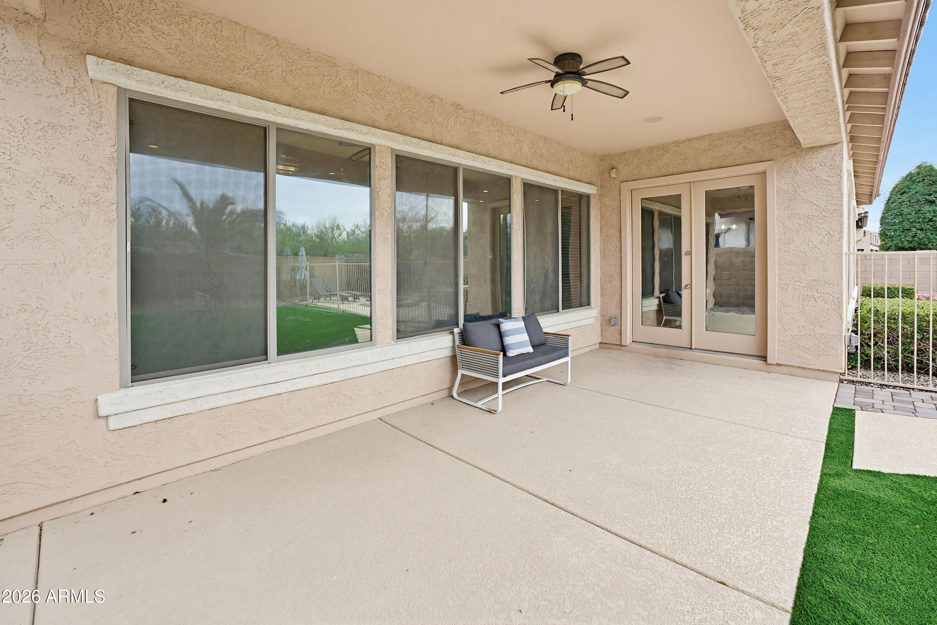 1735 W ALOE VERA Drive