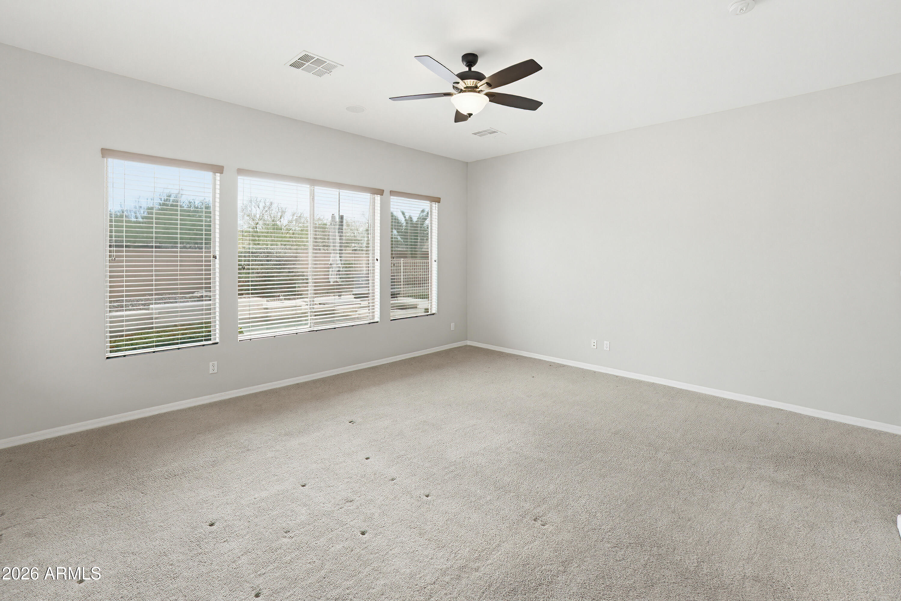 1735 W ALOE VERA Drive