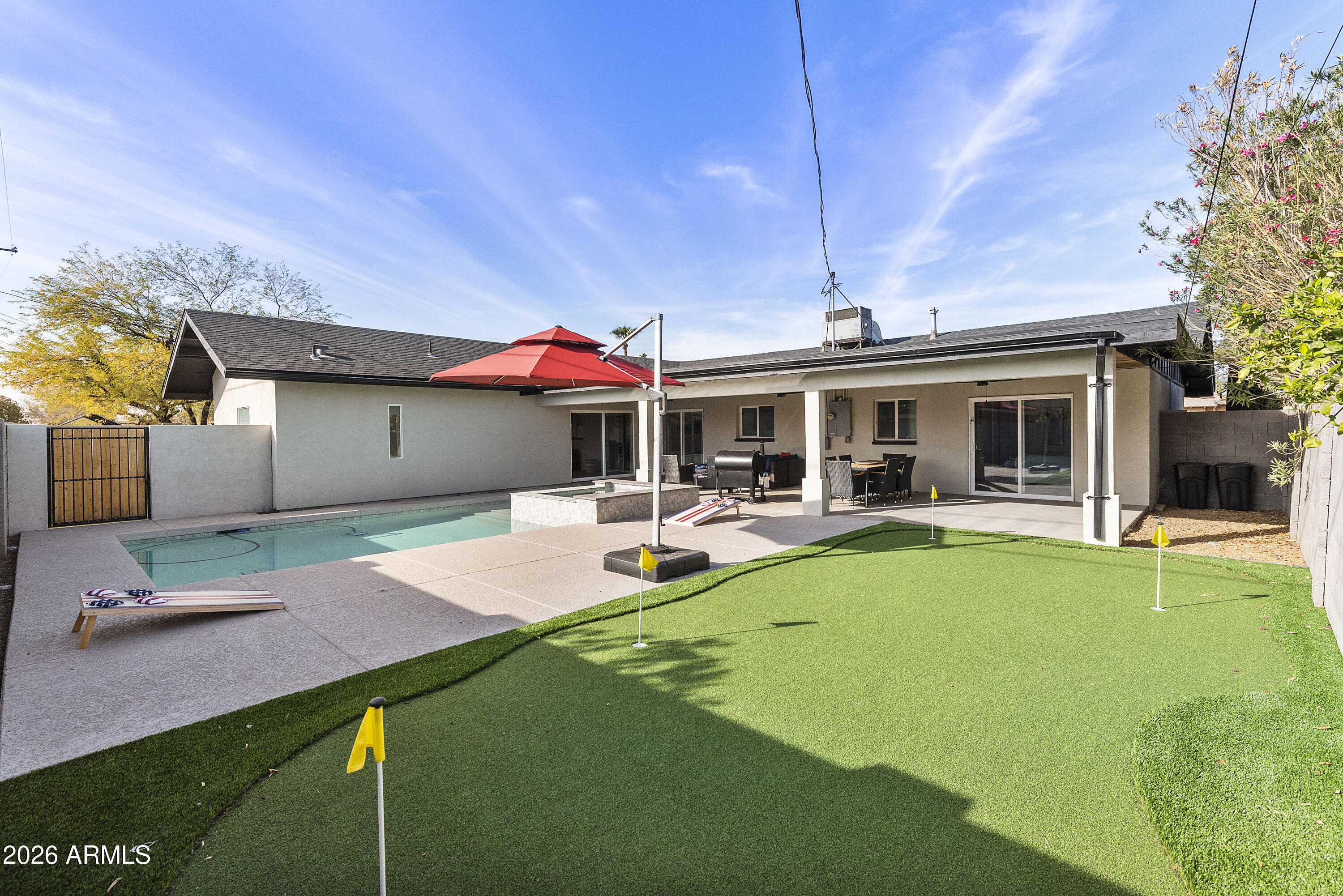 8419 E EDGEMONT Avenue