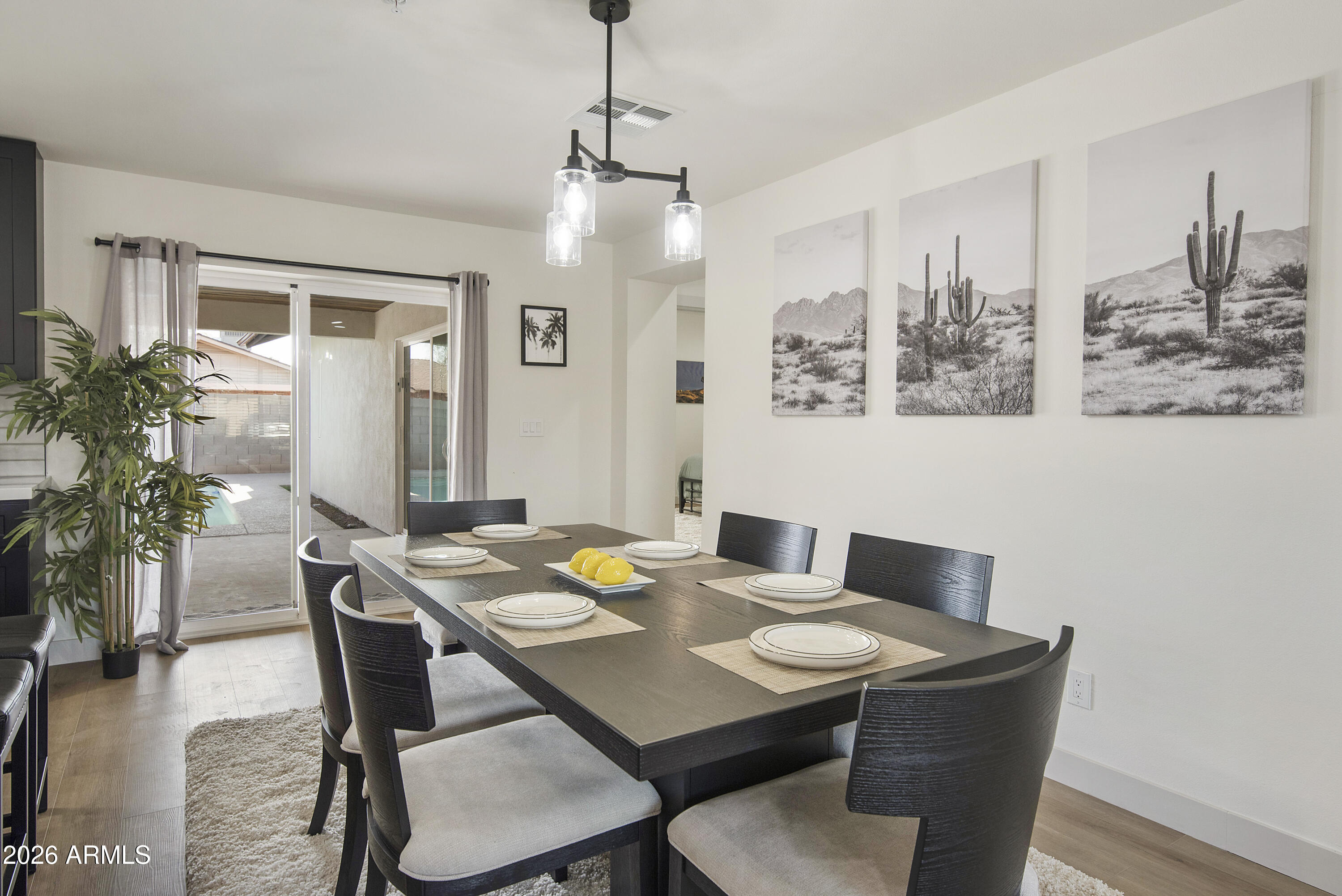 8419 E EDGEMONT Avenue