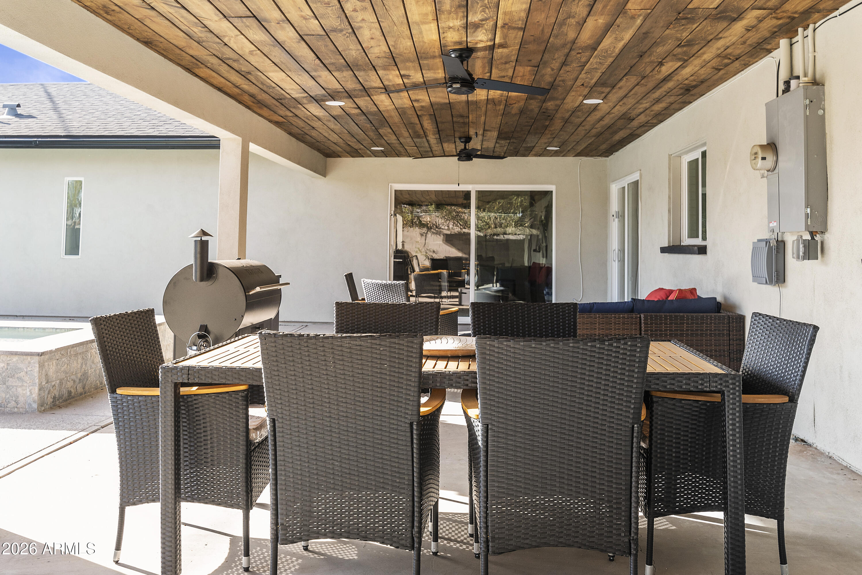 8419 E EDGEMONT Avenue