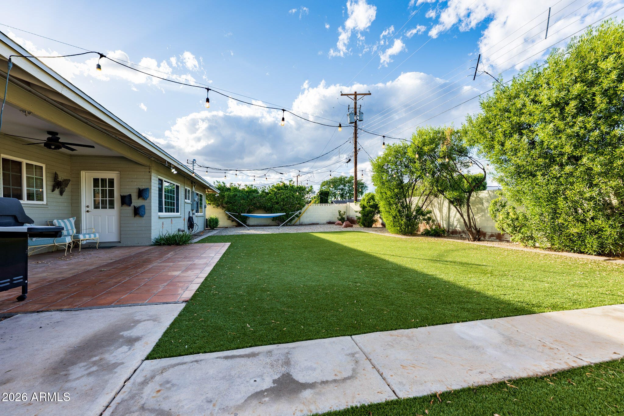 8322 E WILSHIRE Drive