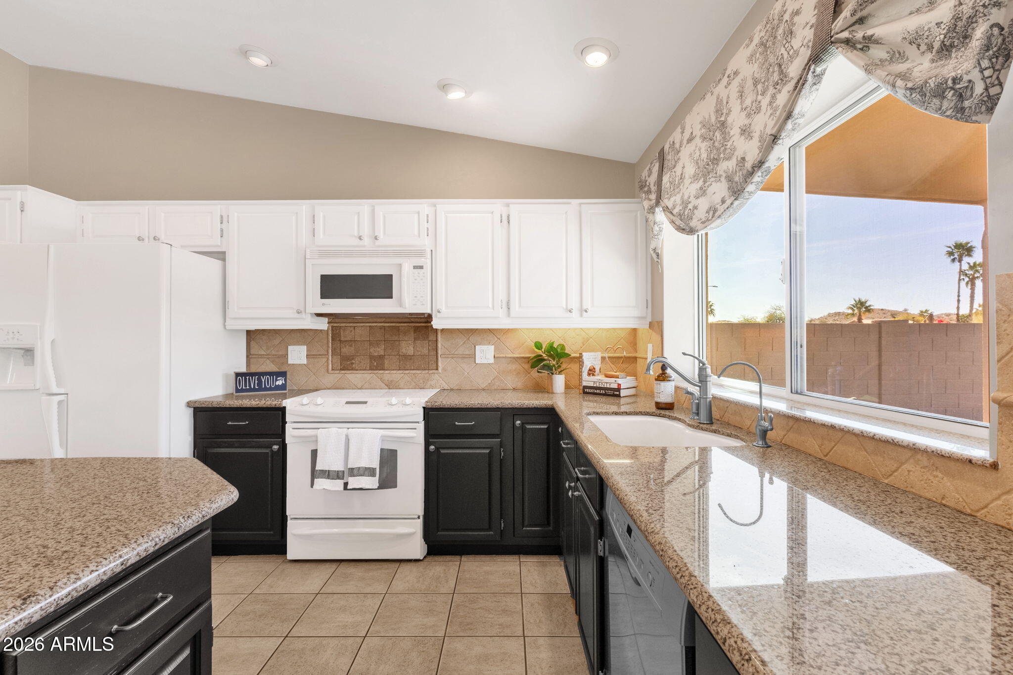 2639 E VERBENA Drive