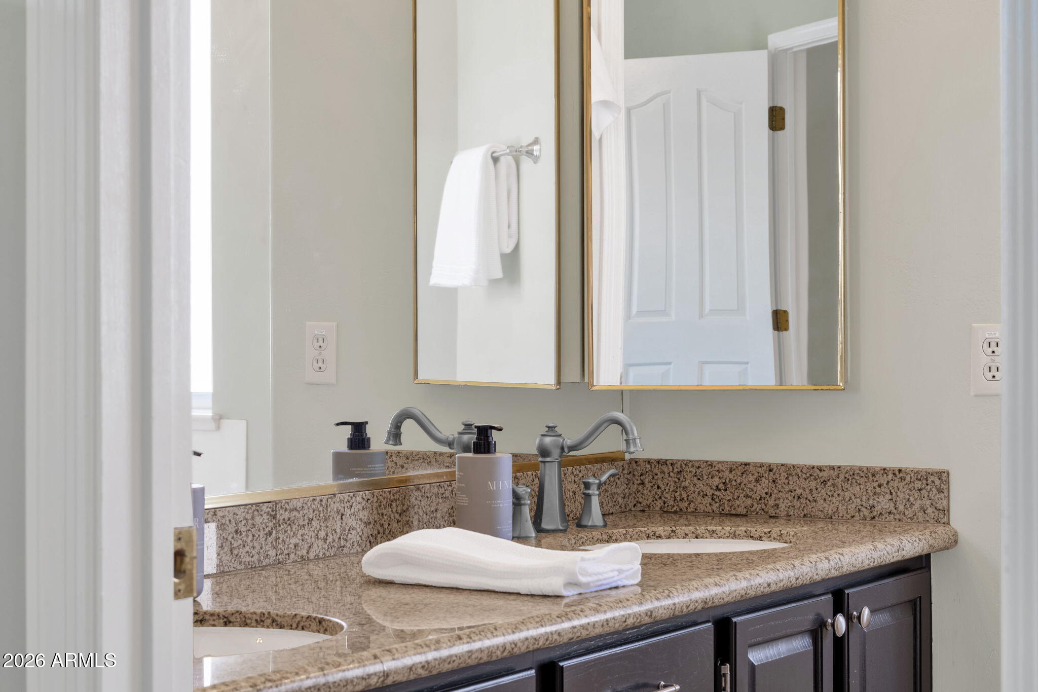 2639 E VERBENA Drive