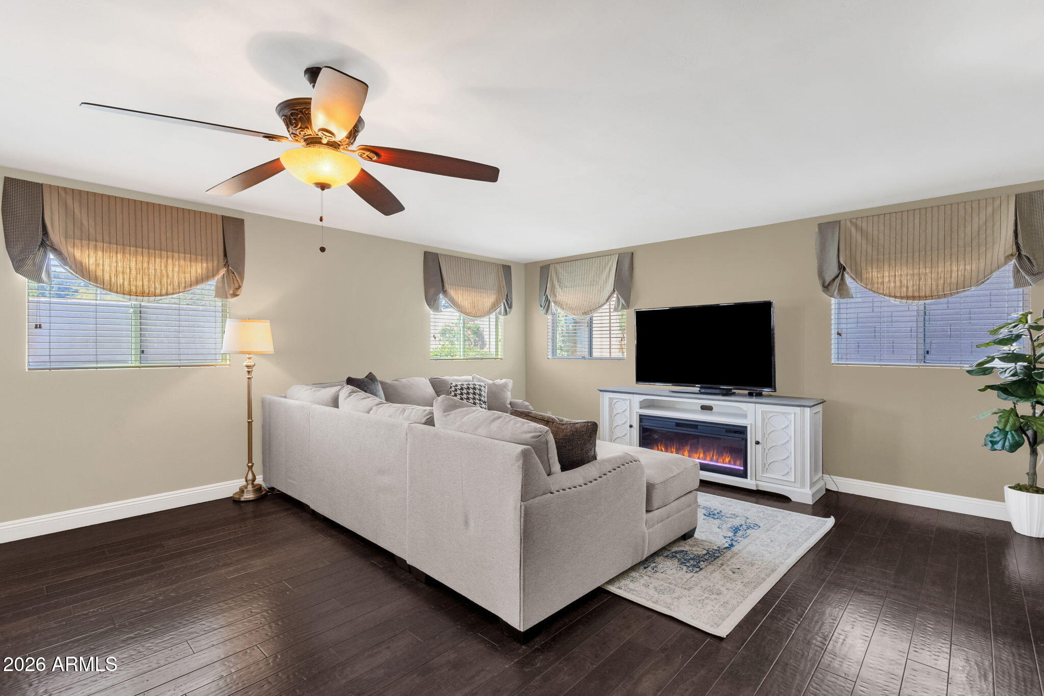 2639 E VERBENA Drive