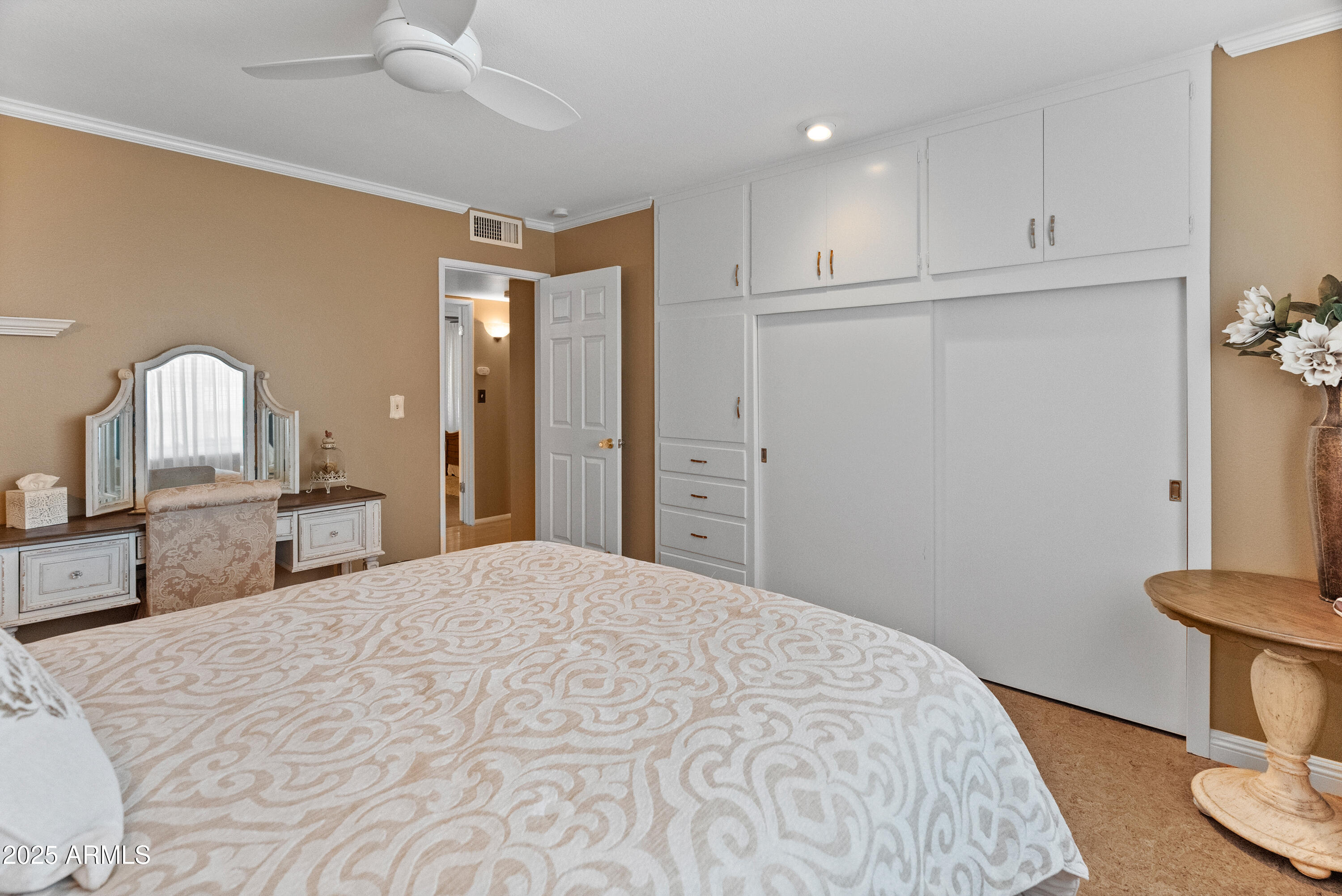 10229 W BOLIVAR Drive