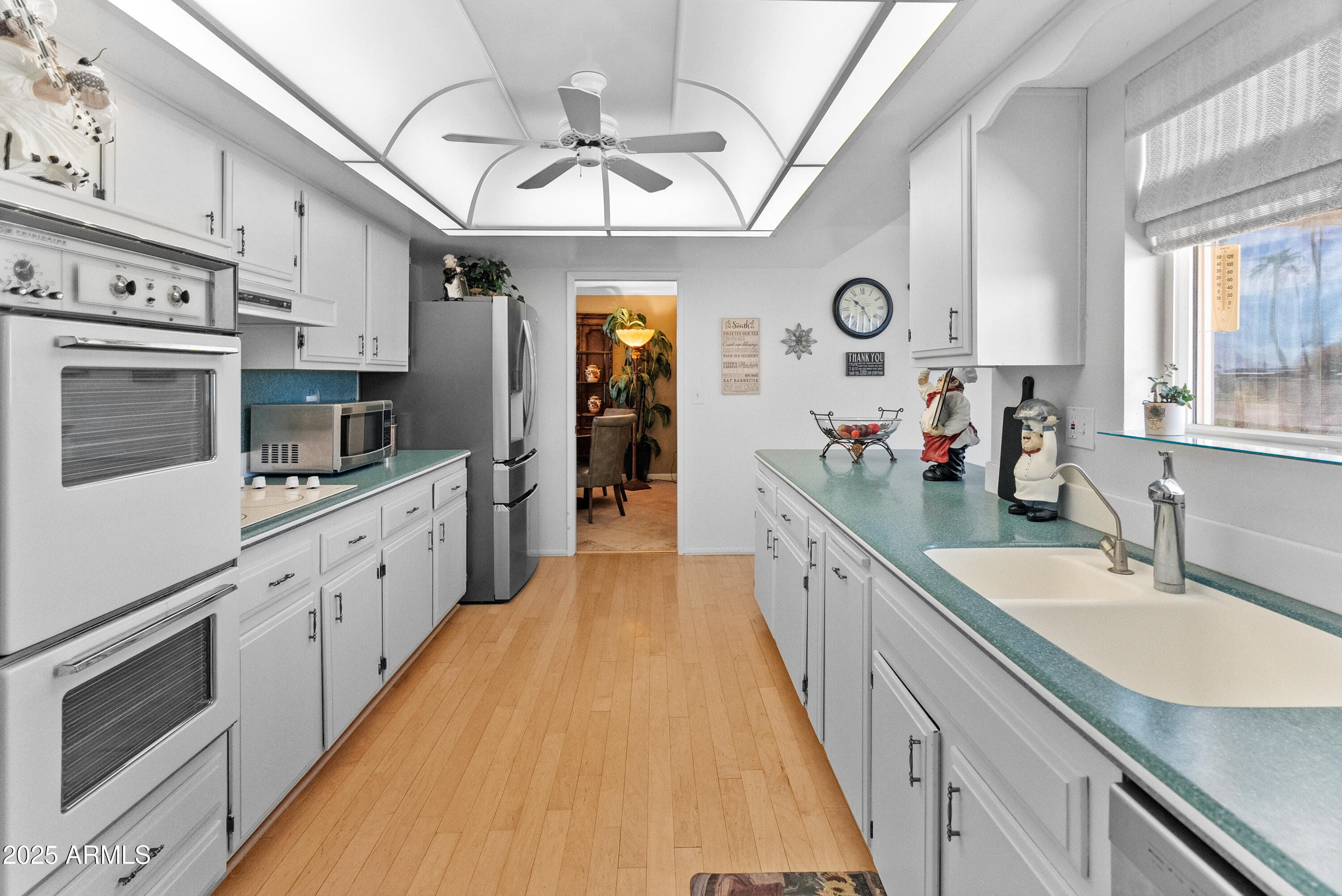 10229 W BOLIVAR Drive