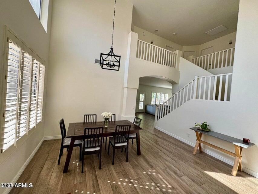 1405 E GOLDENROD Street