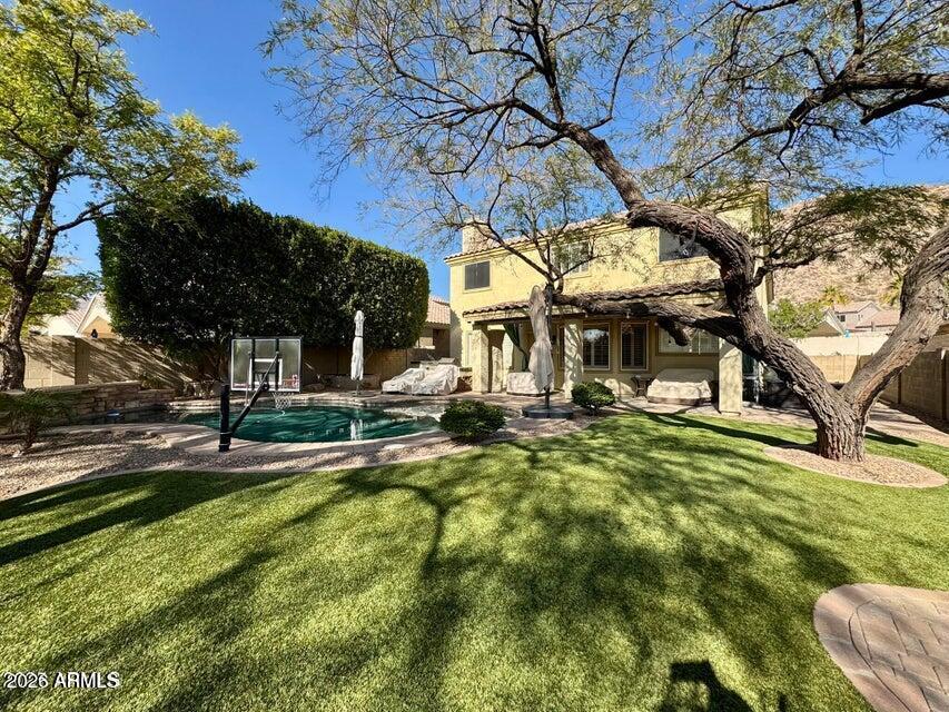 1405 E GOLDENROD Street