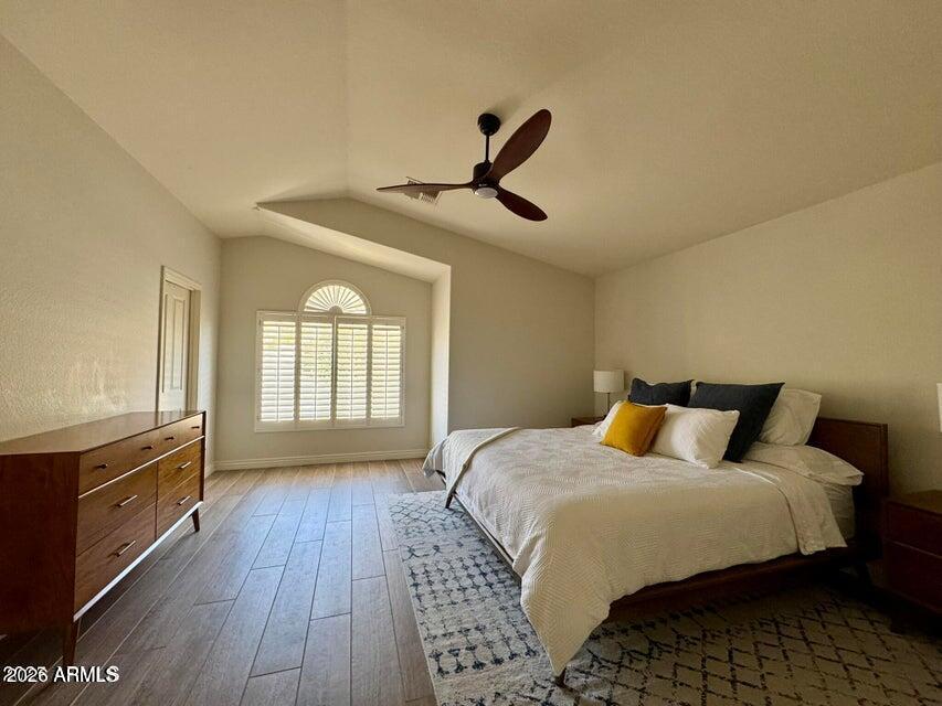 1405 E GOLDENROD Street