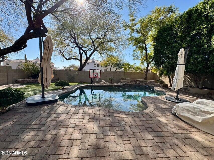 1405 E GOLDENROD Street