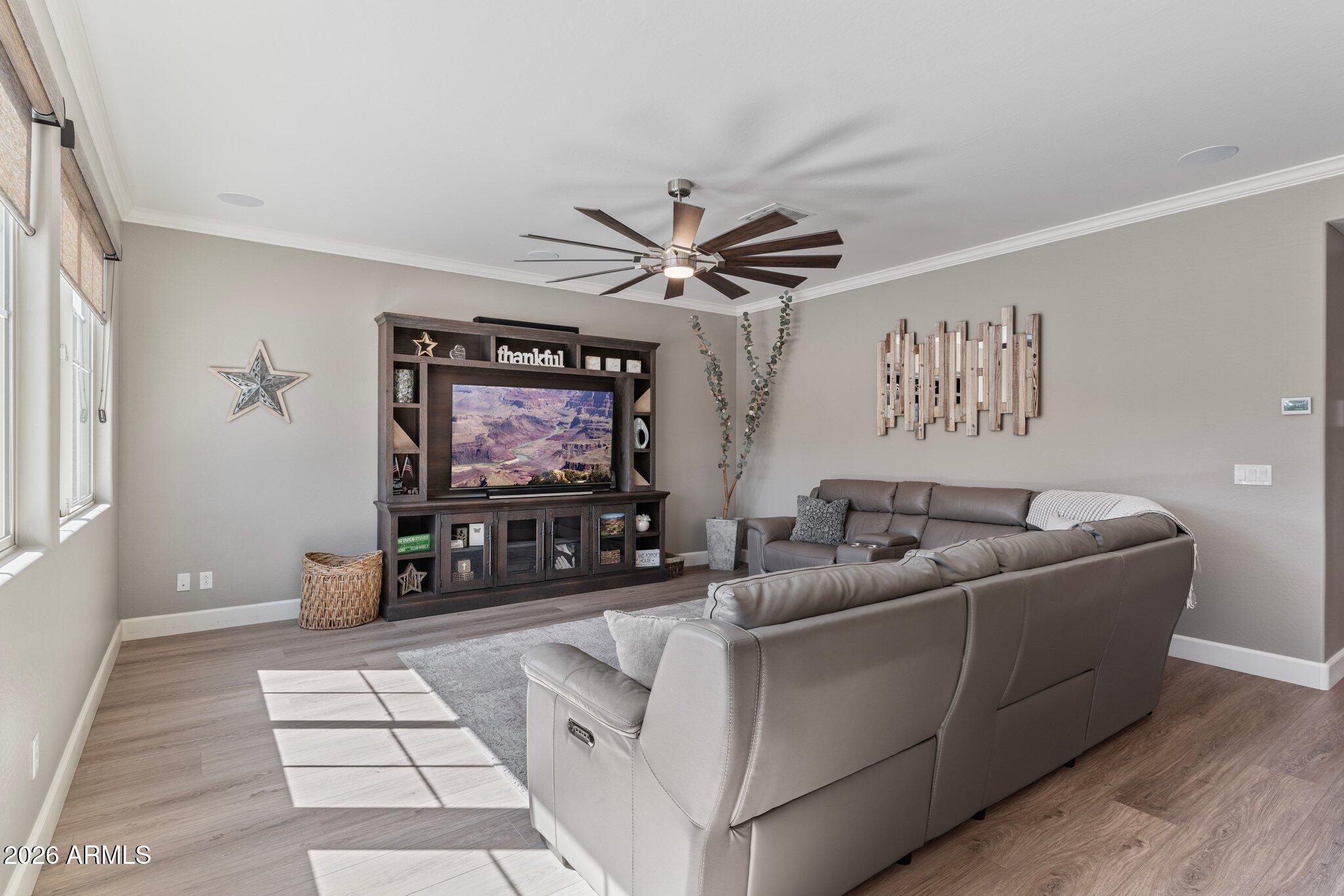 1179 E REGENT Drive