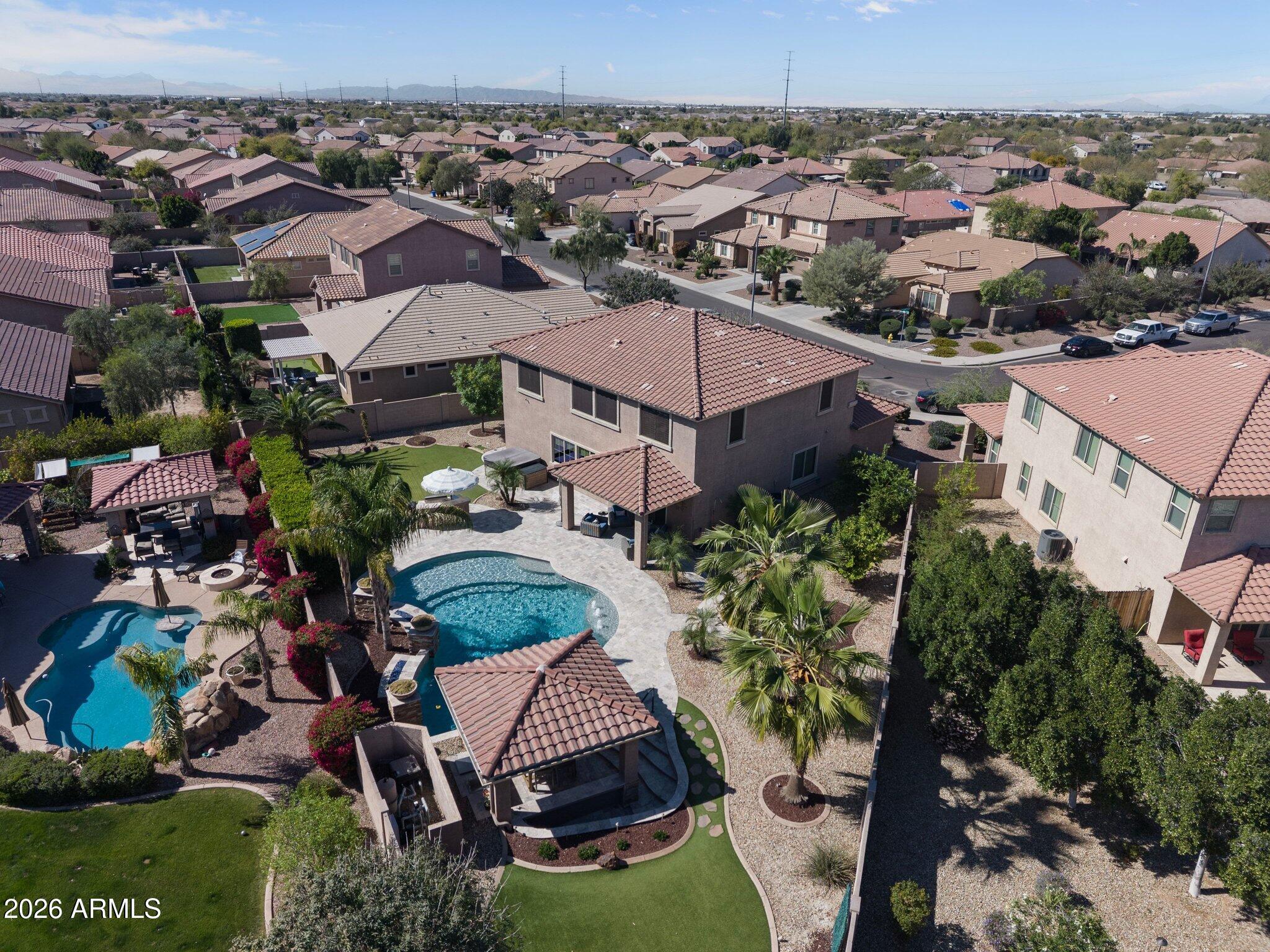 1179 E REGENT Drive