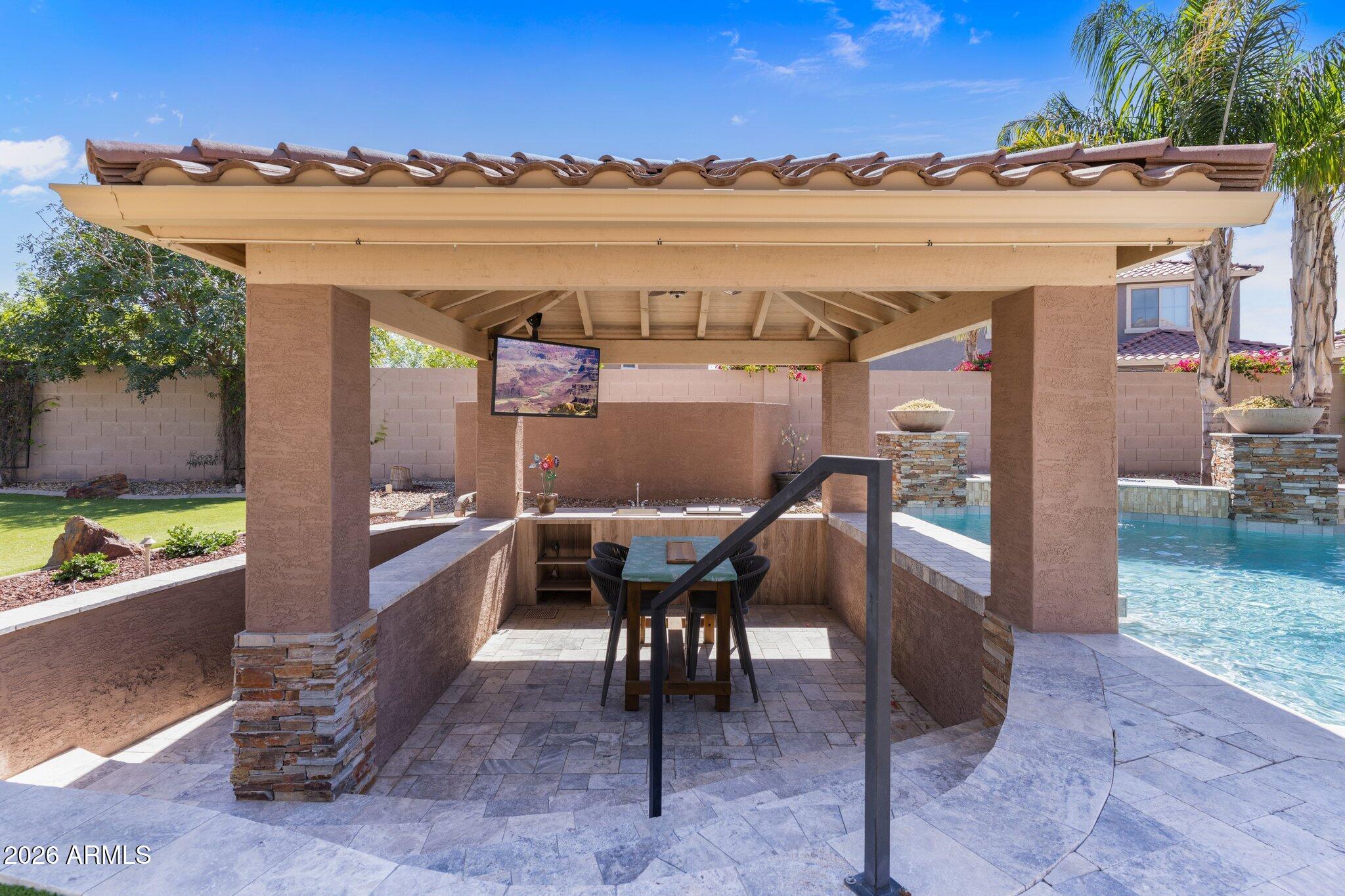 1179 E REGENT Drive